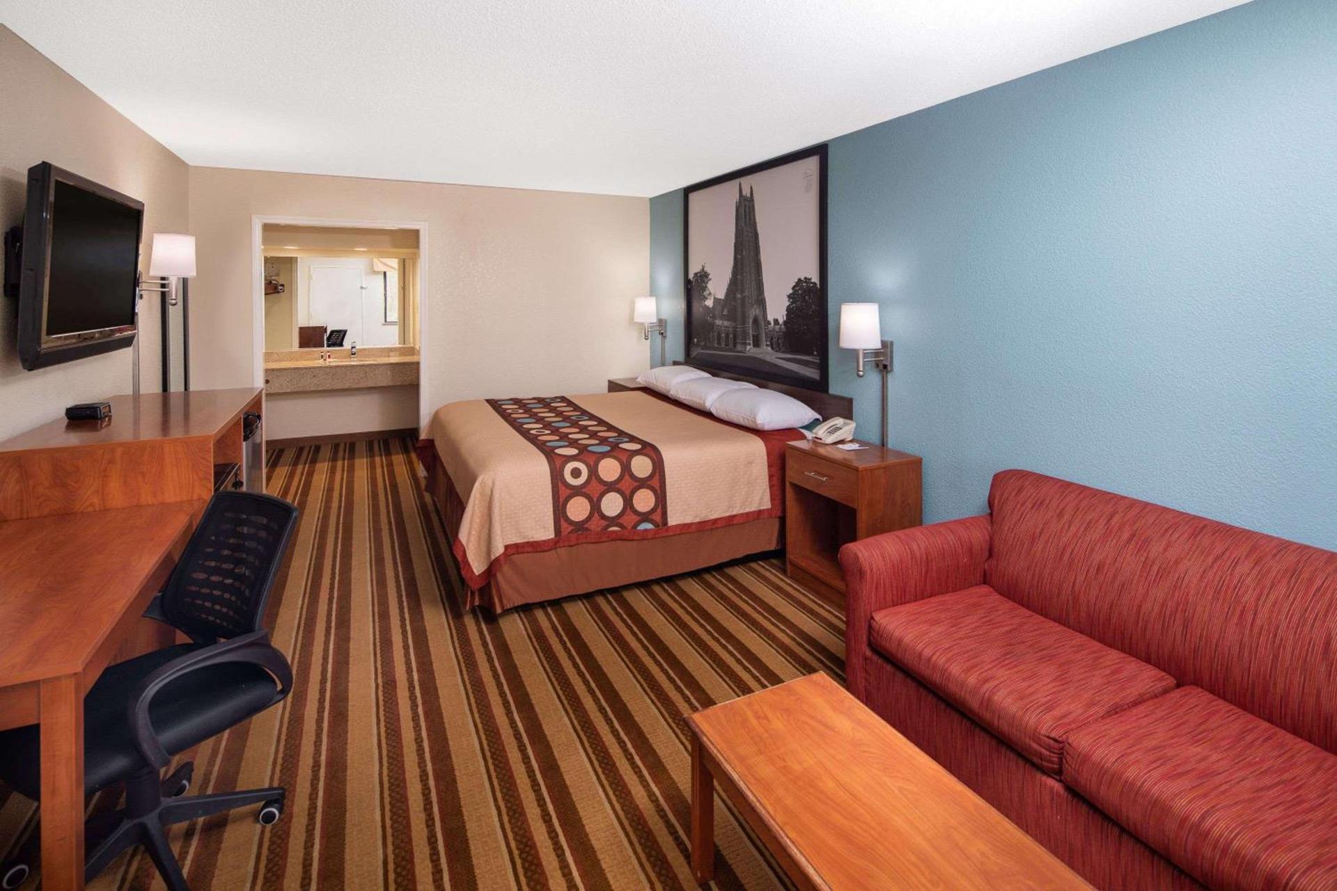 Super 8 by Wyndham Burlington NC photo 29