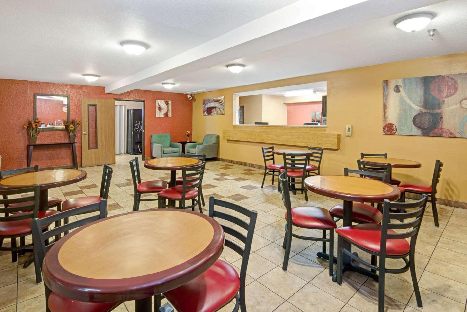 Garner Hotel Albuquerque West by IHG photo 6