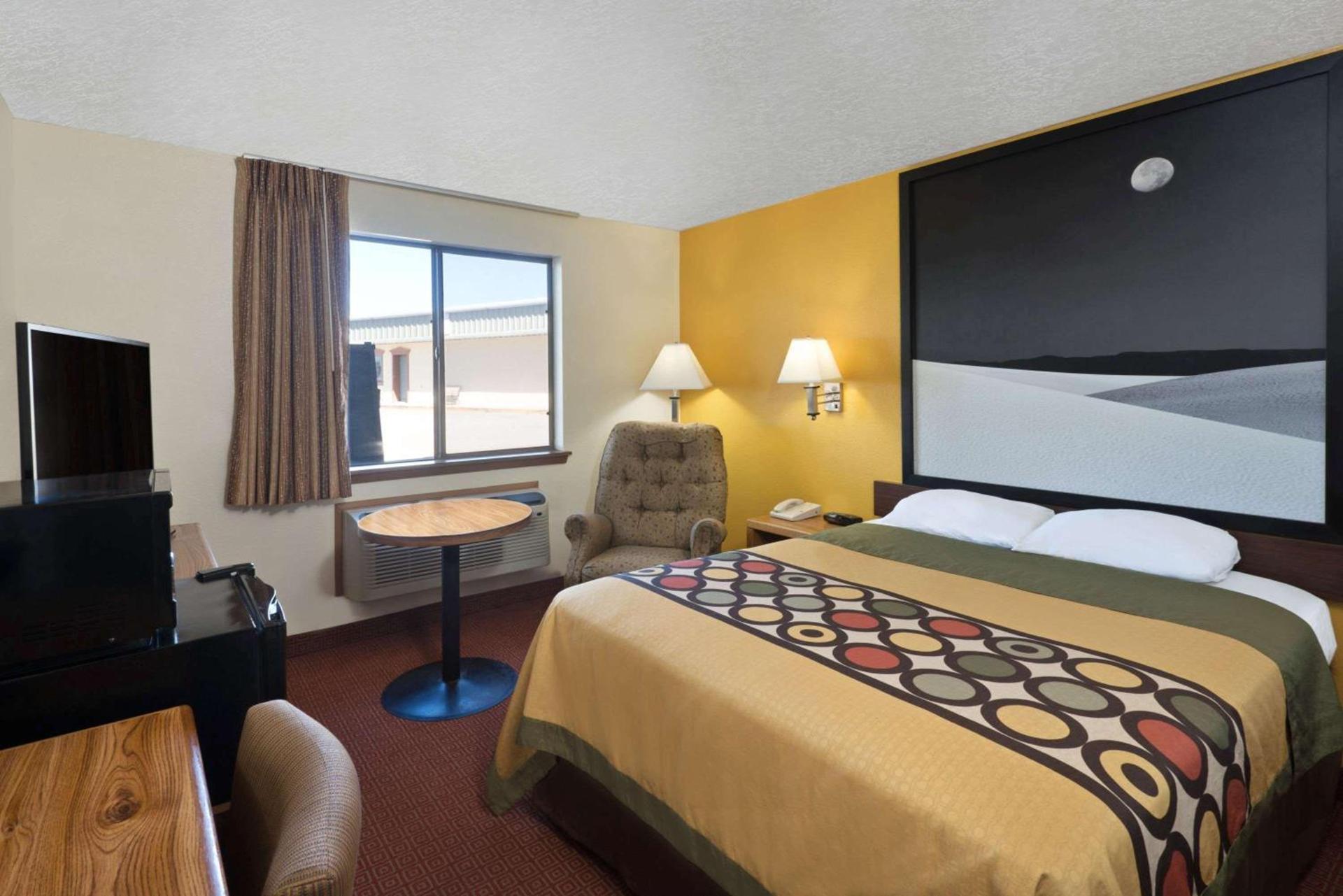 Super 8 by Wyndham Alamogordo - White Sands photo 8