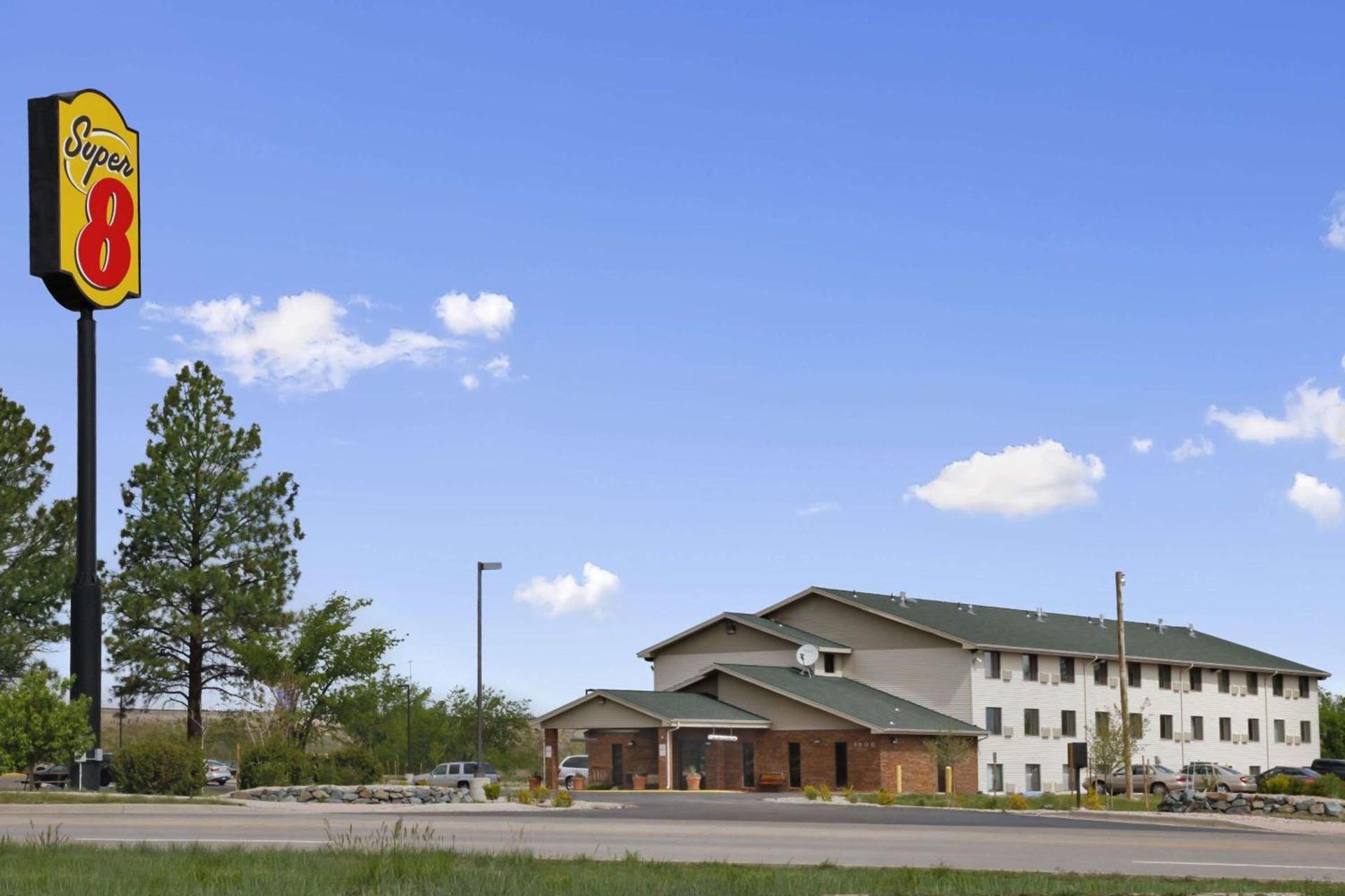 Super 8 by Wyndham Cheyenne WY photo 28