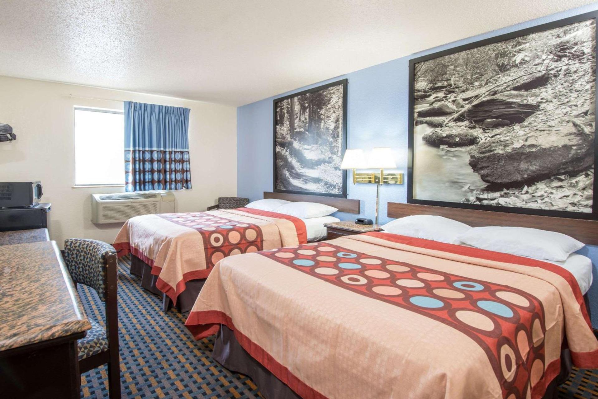 Super 8 by Wyndham New Castle photo 6