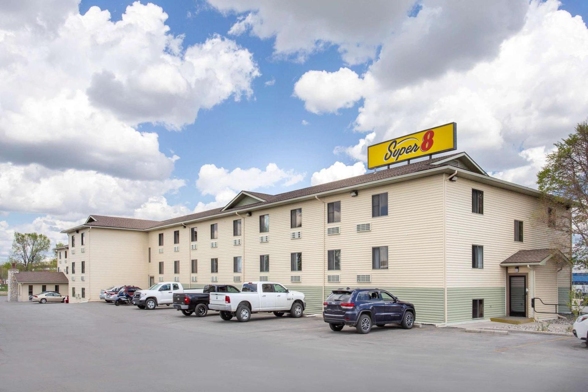 Super 8 by Wyndham Billings photo 4