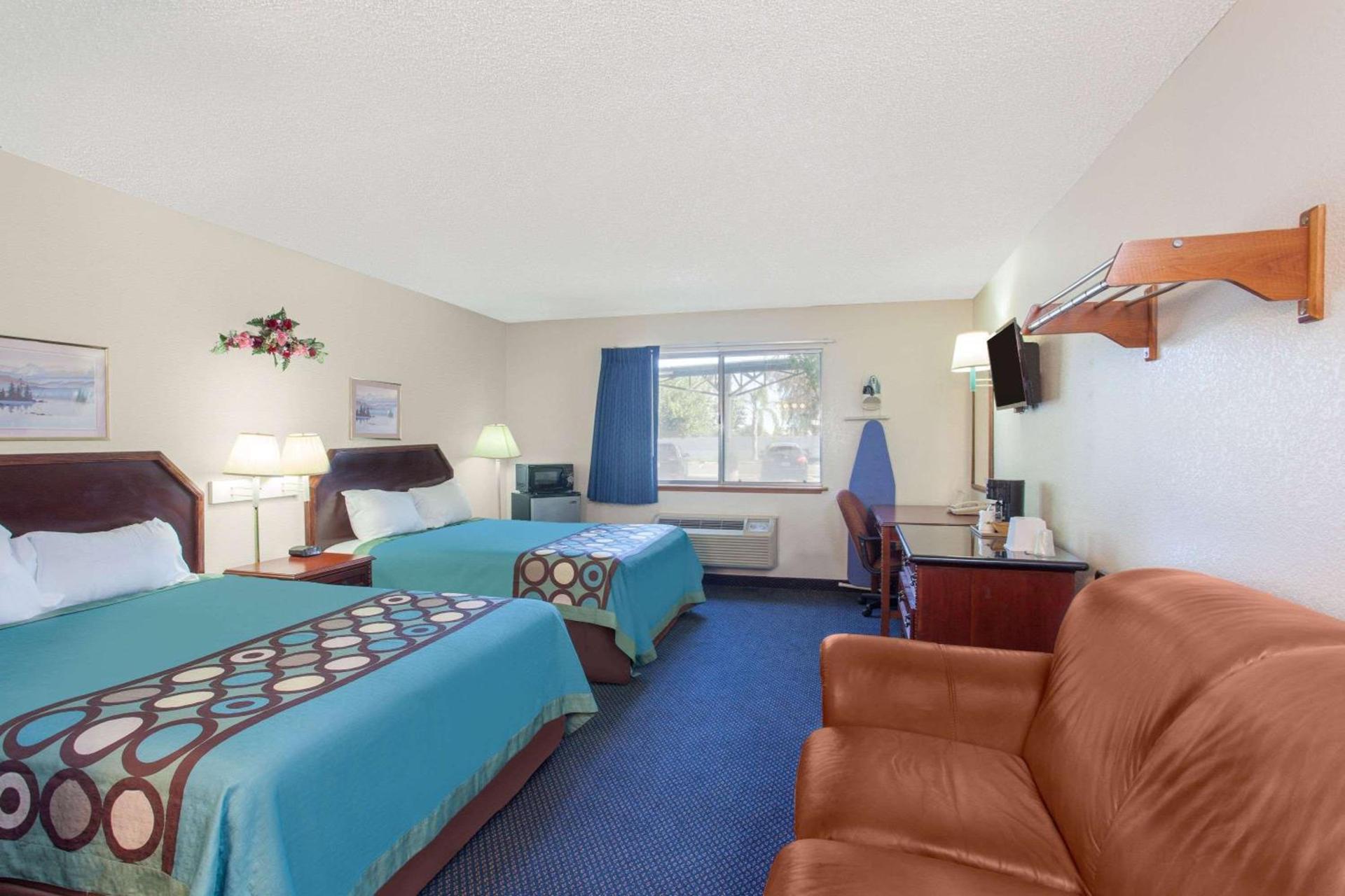 Super 8 by Wyndham Selma/Fresno Area photo 11