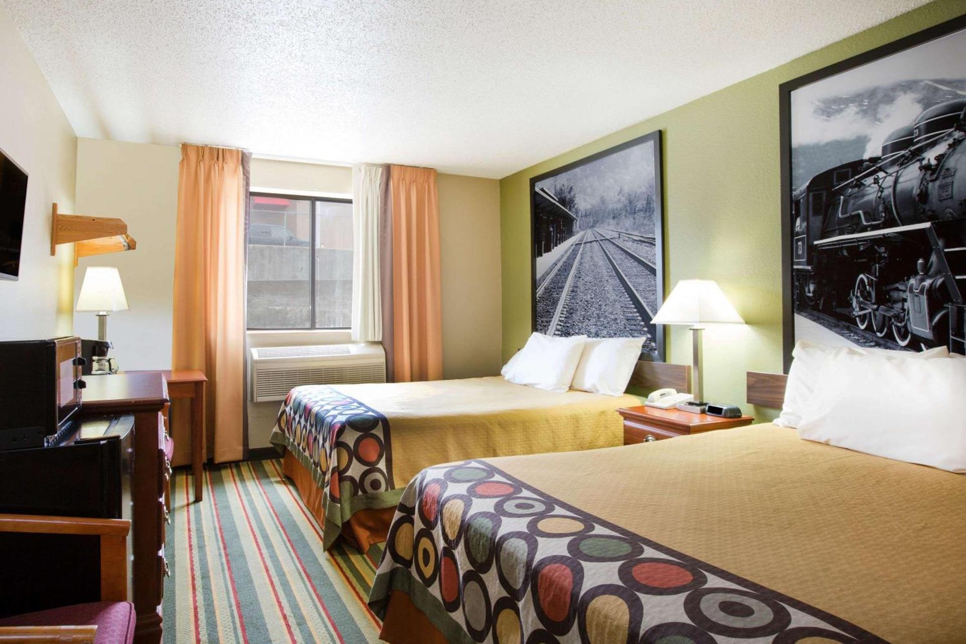 Super 8 by Wyndham Beckley photo 12