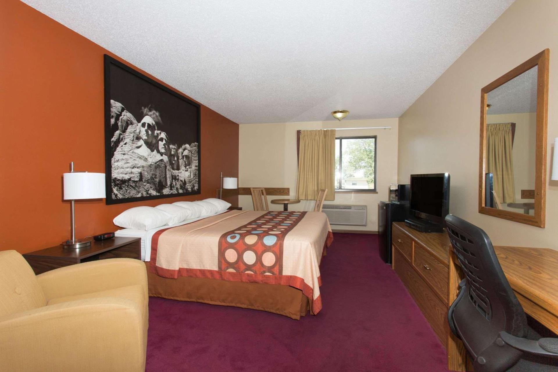 Super 8 by Wyndham Chadron NE photo 6