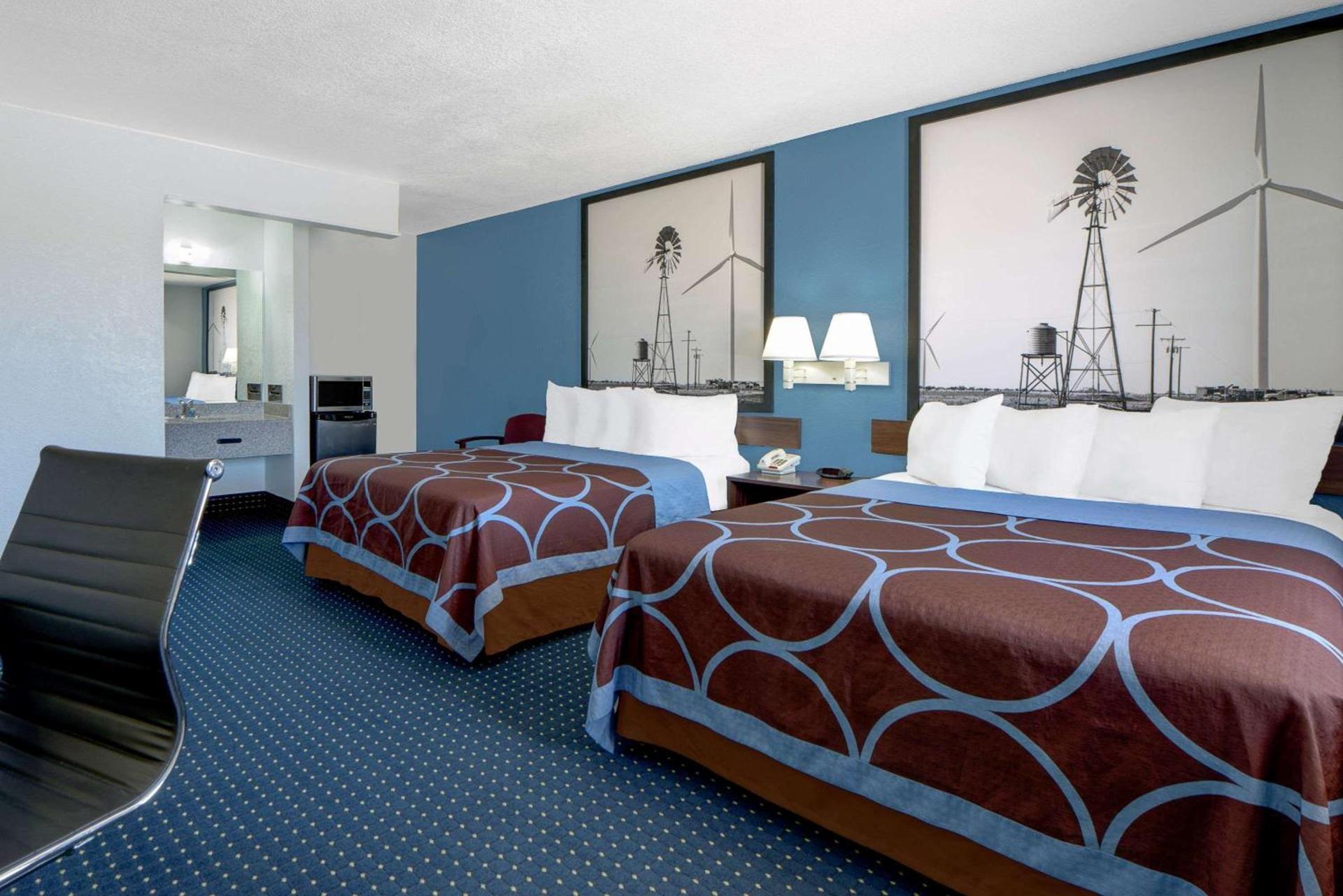 Super 8 by Wyndham Dumas TX photo 12