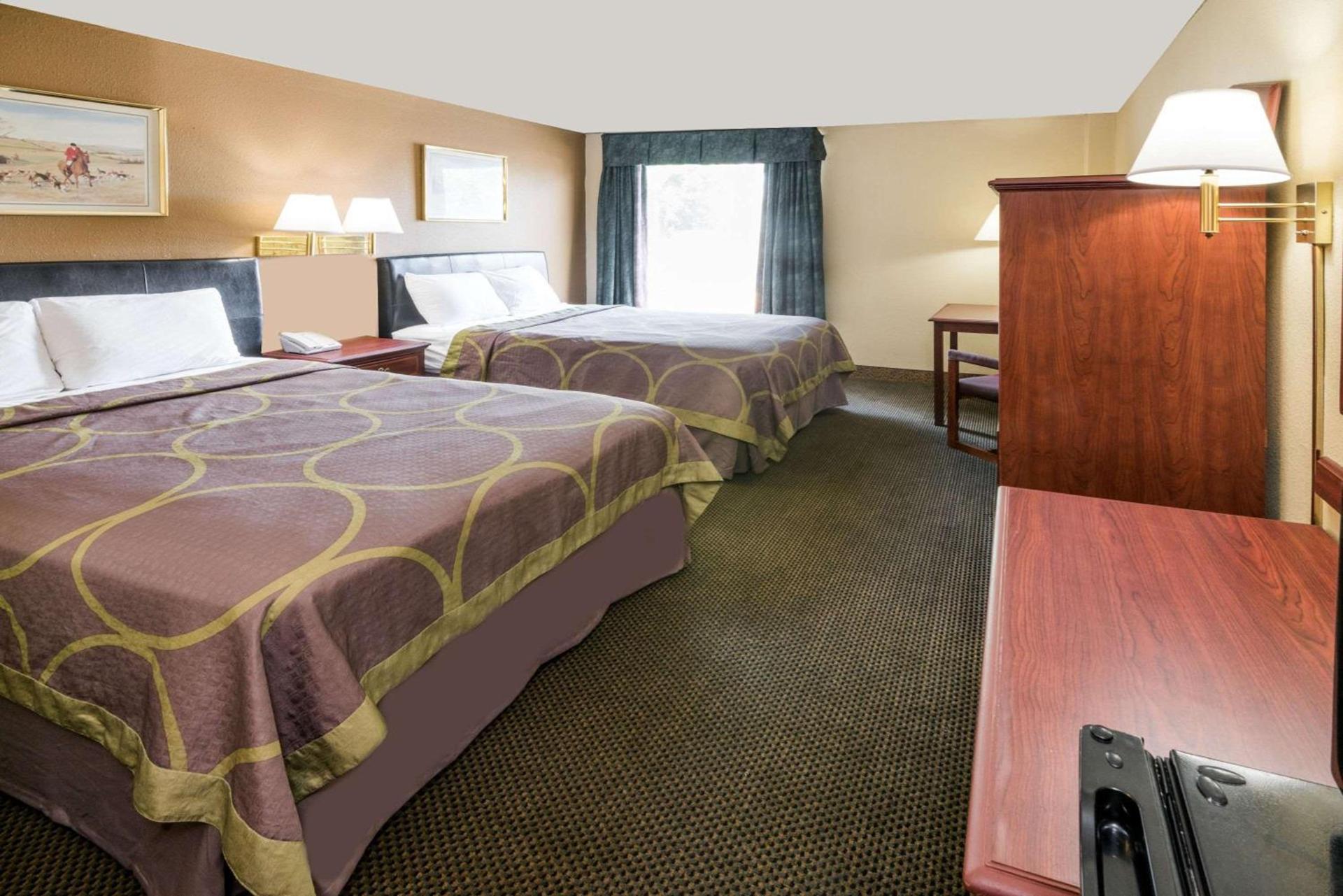 Super 8 by Wyndham Columbus photo 9
