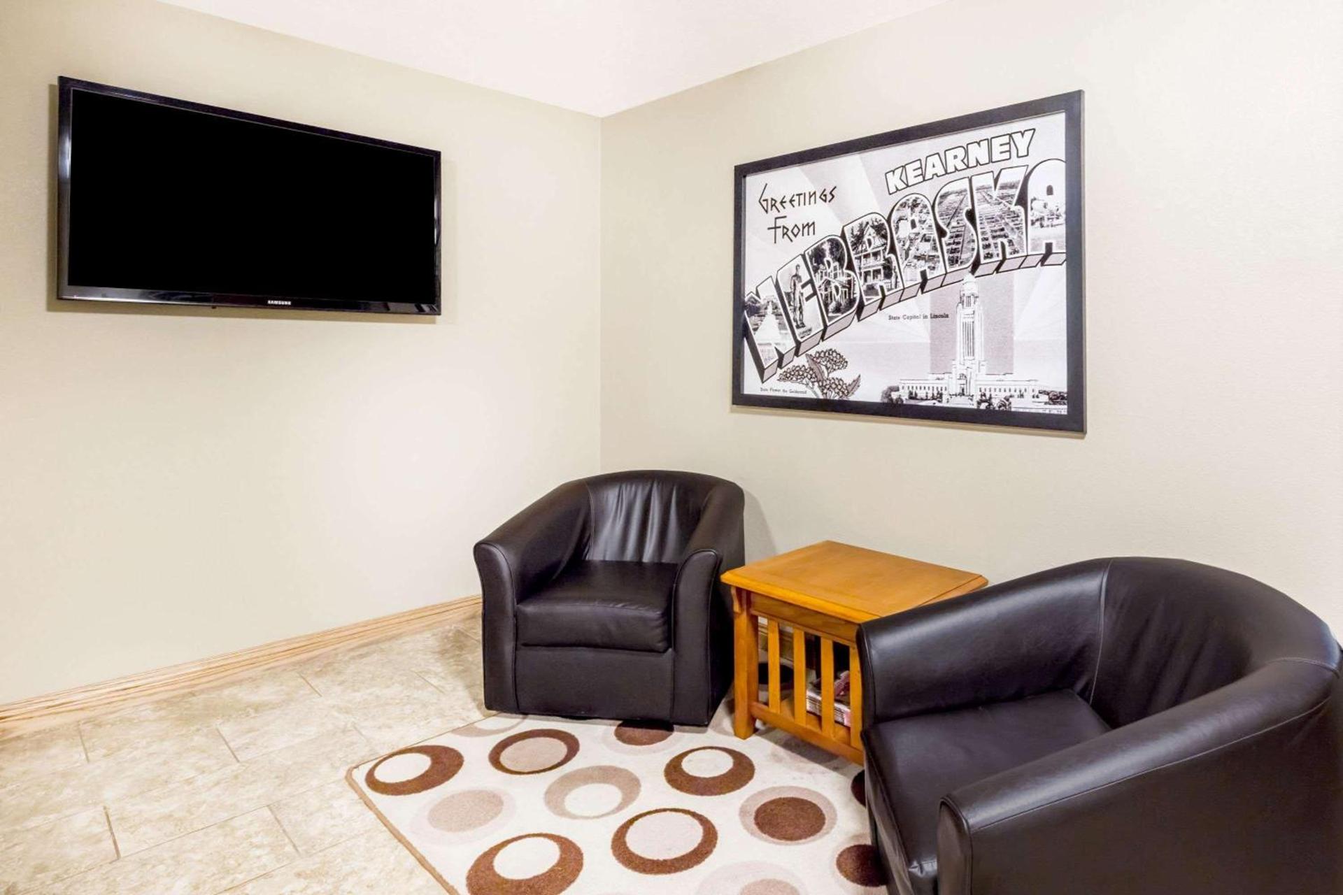 Super 8 by Wyndham Kearney photo 4