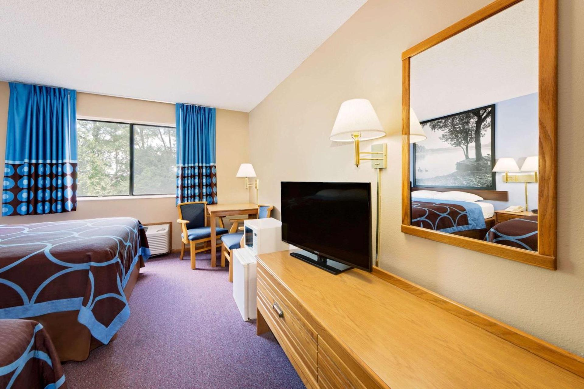 Super 8 by Wyndham Chariton photo 2