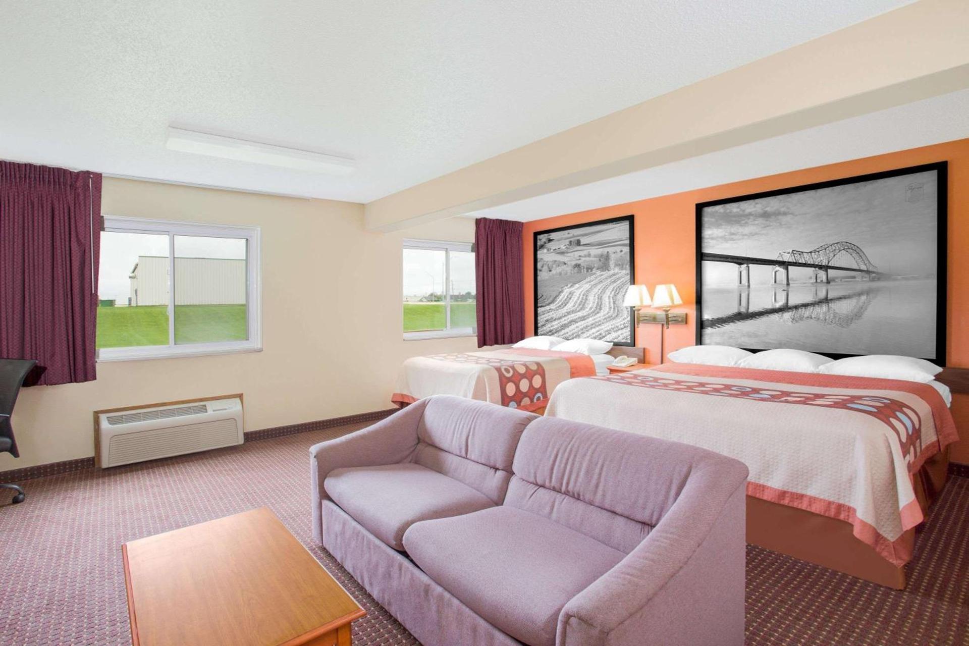 Super 8 by Wyndham Waverly photo 39