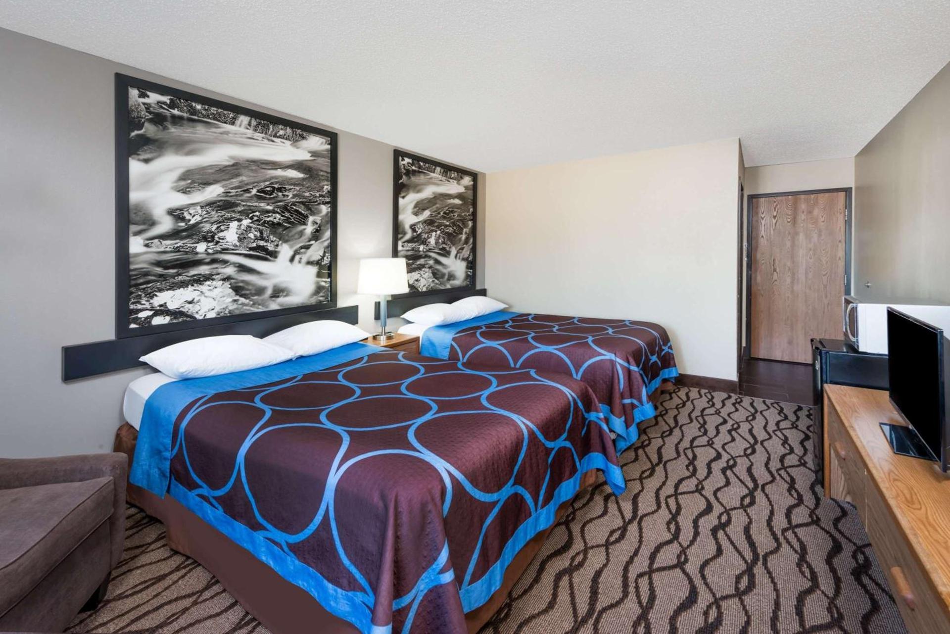 Super 8 by Wyndham West Plains photo 24