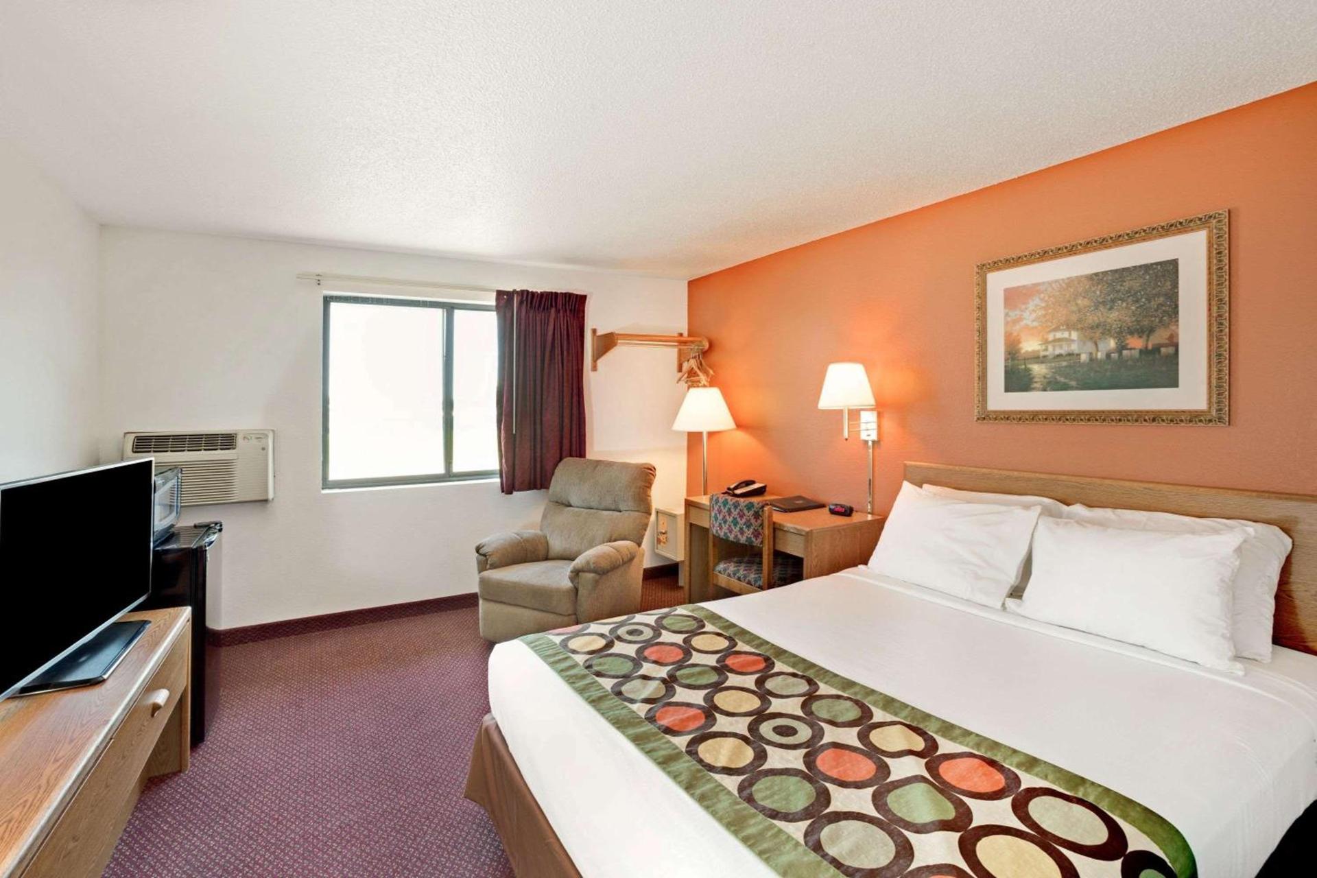 Super 8 by Wyndham Aberdeen East photo 7