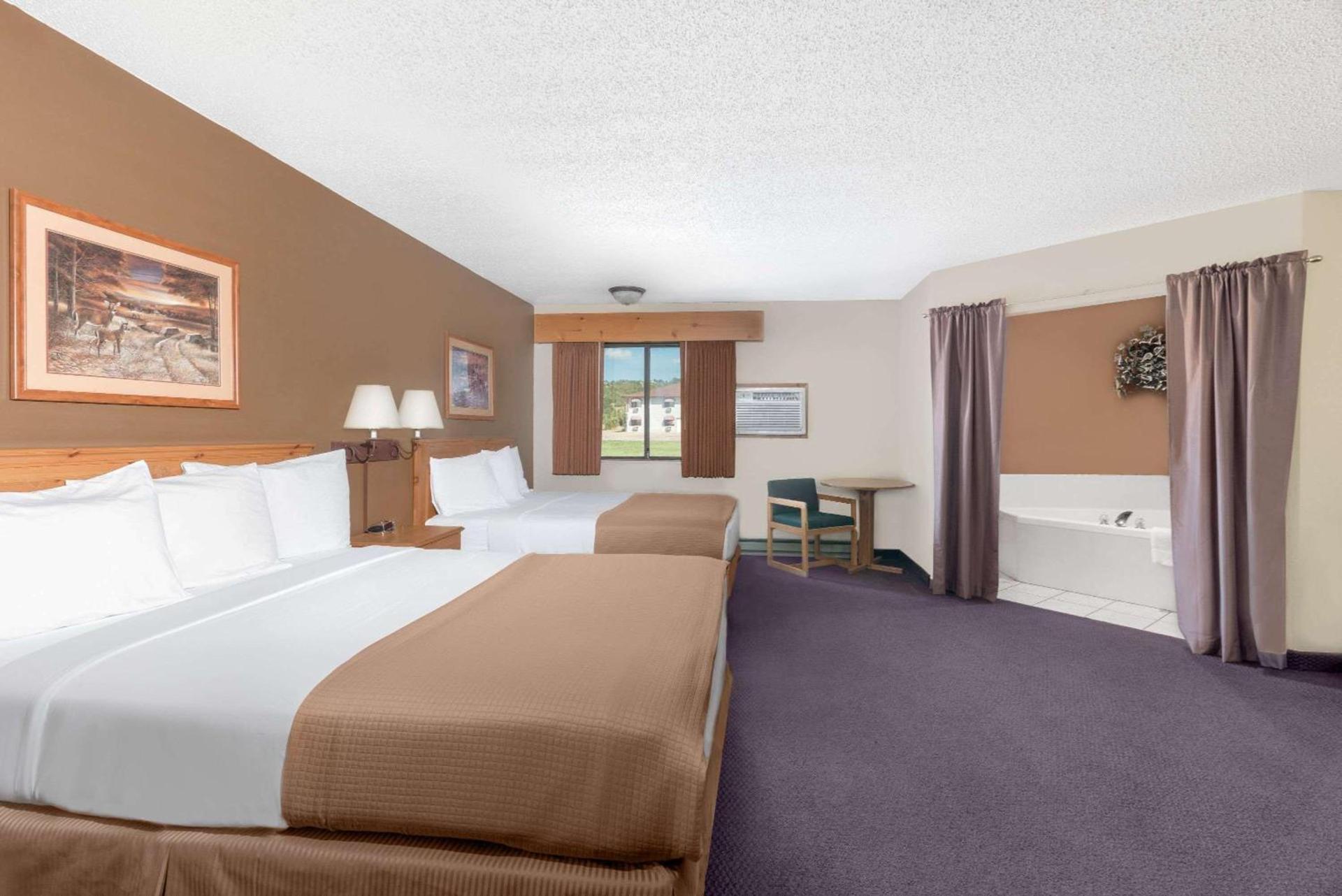 Super 8 by Wyndham Chamberlain SD photo 12