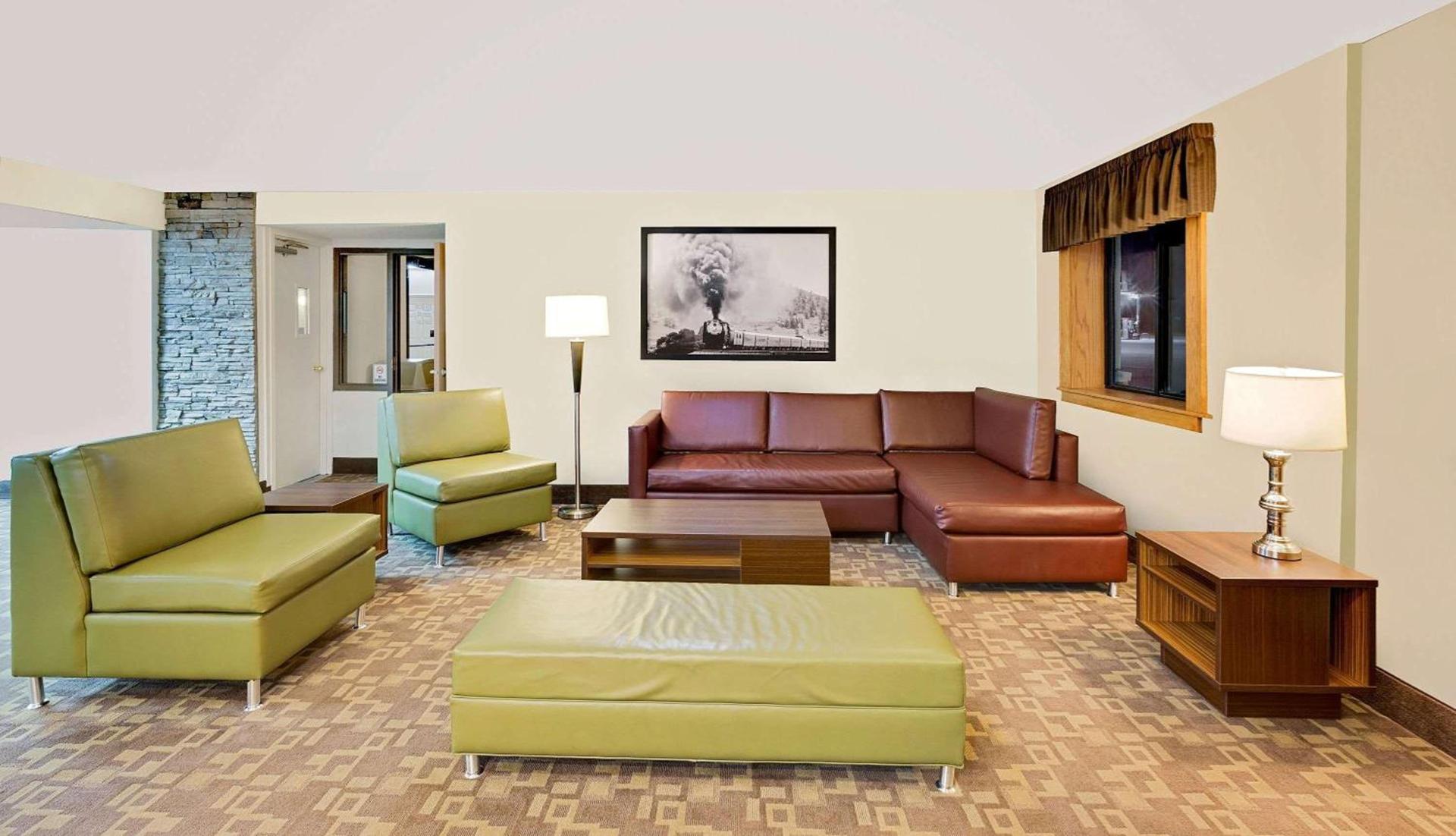 Super 8 by Wyndham St. James photo 28