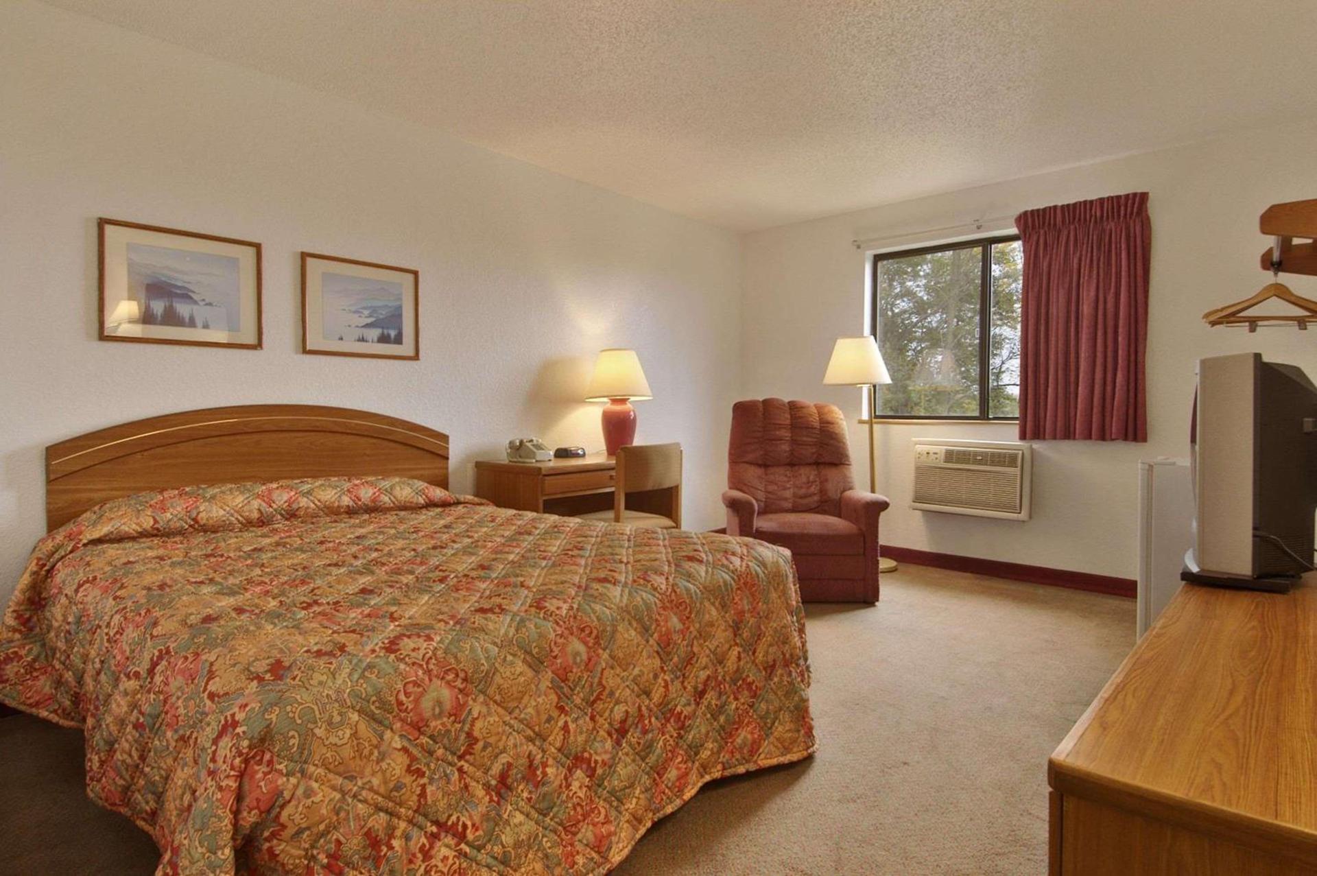 Super 8 by Wyndham New Castle photo 4