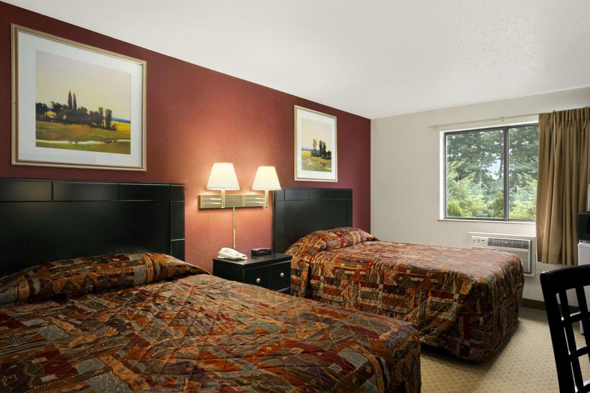 Super 8 by Wyndham New Castle photo 6