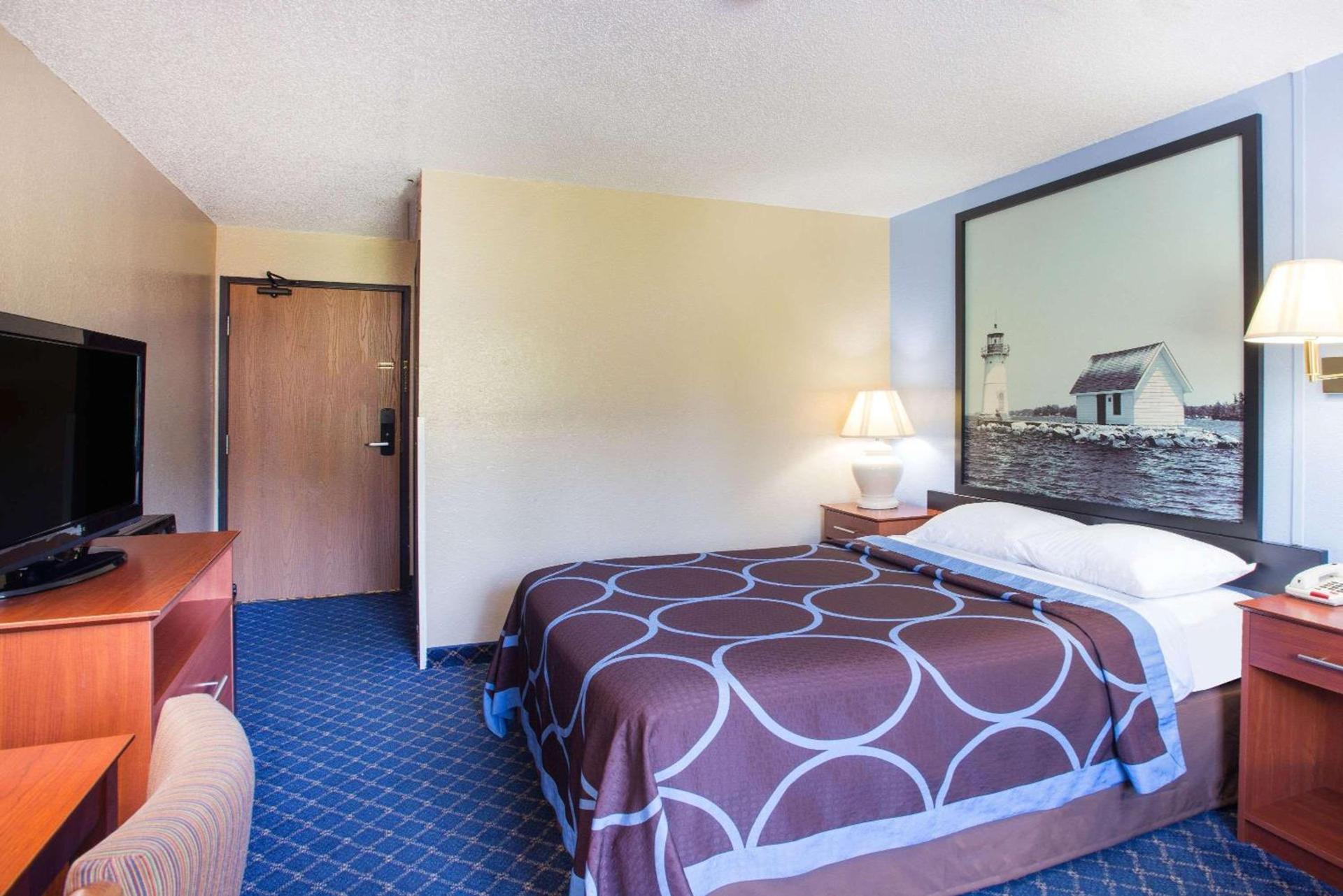 Super 8 by Wyndham Massena NY photo 5