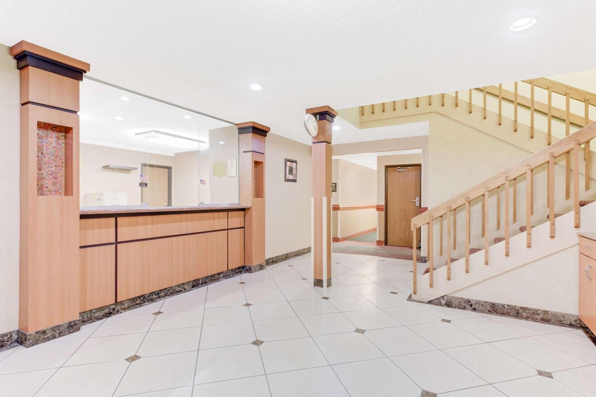 Super 8 by Wyndham Allentown Kutztown Area photo 3