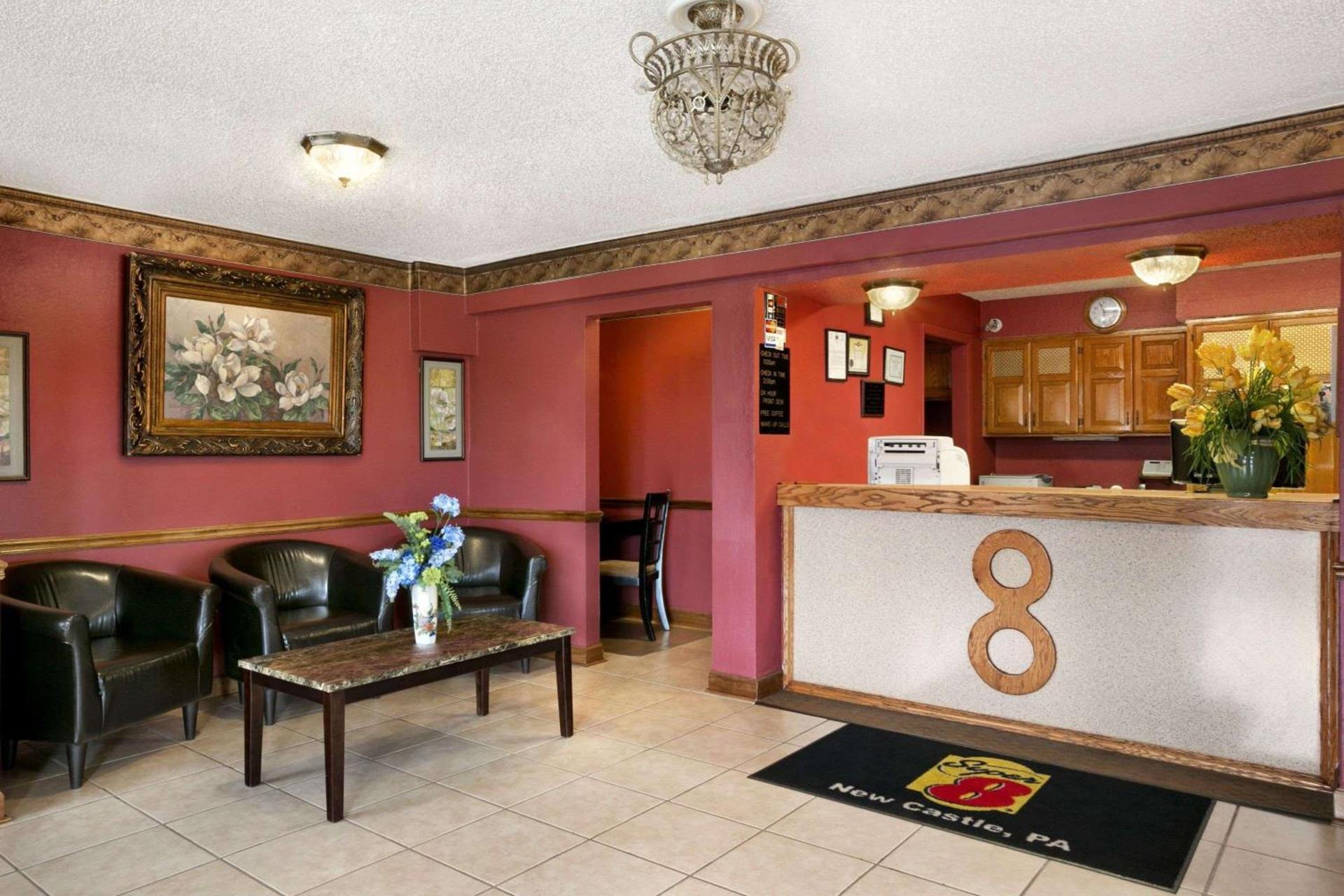 Super 8 by Wyndham New Castle photo 2