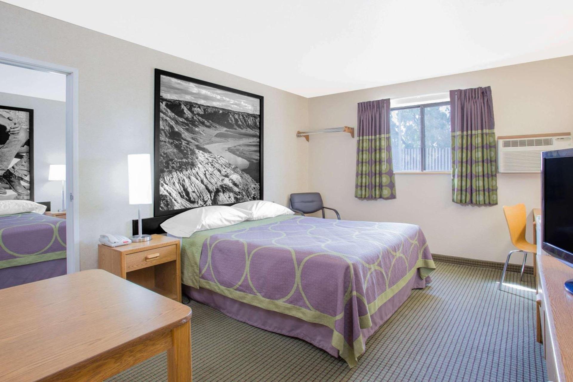 Super 8 by Wyndham Havre photo 12