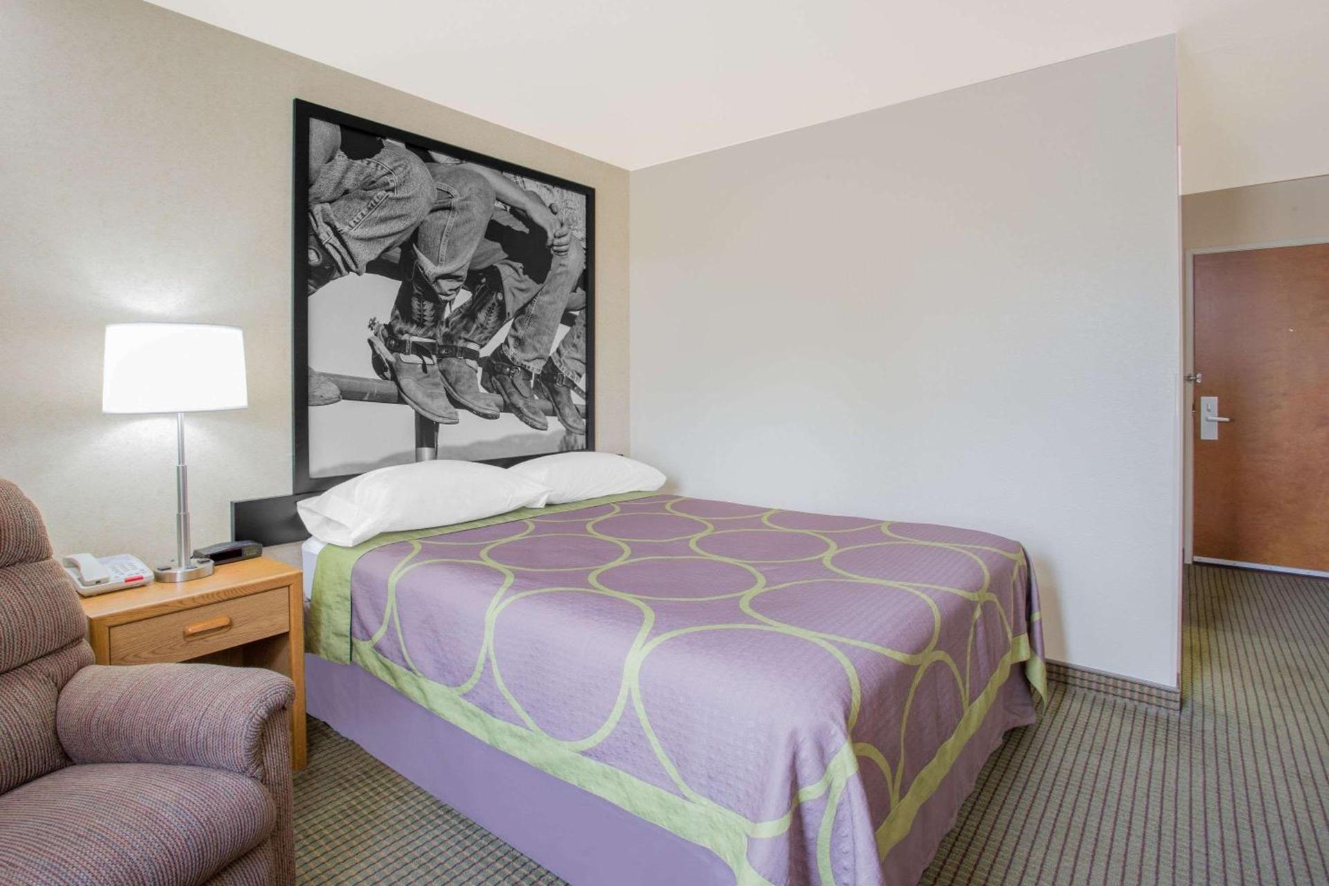 Super 8 by Wyndham Havre photo 5