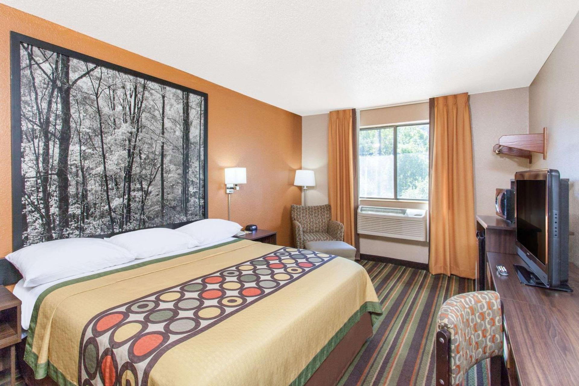 Super 8 by Wyndham Norton VA photo 8