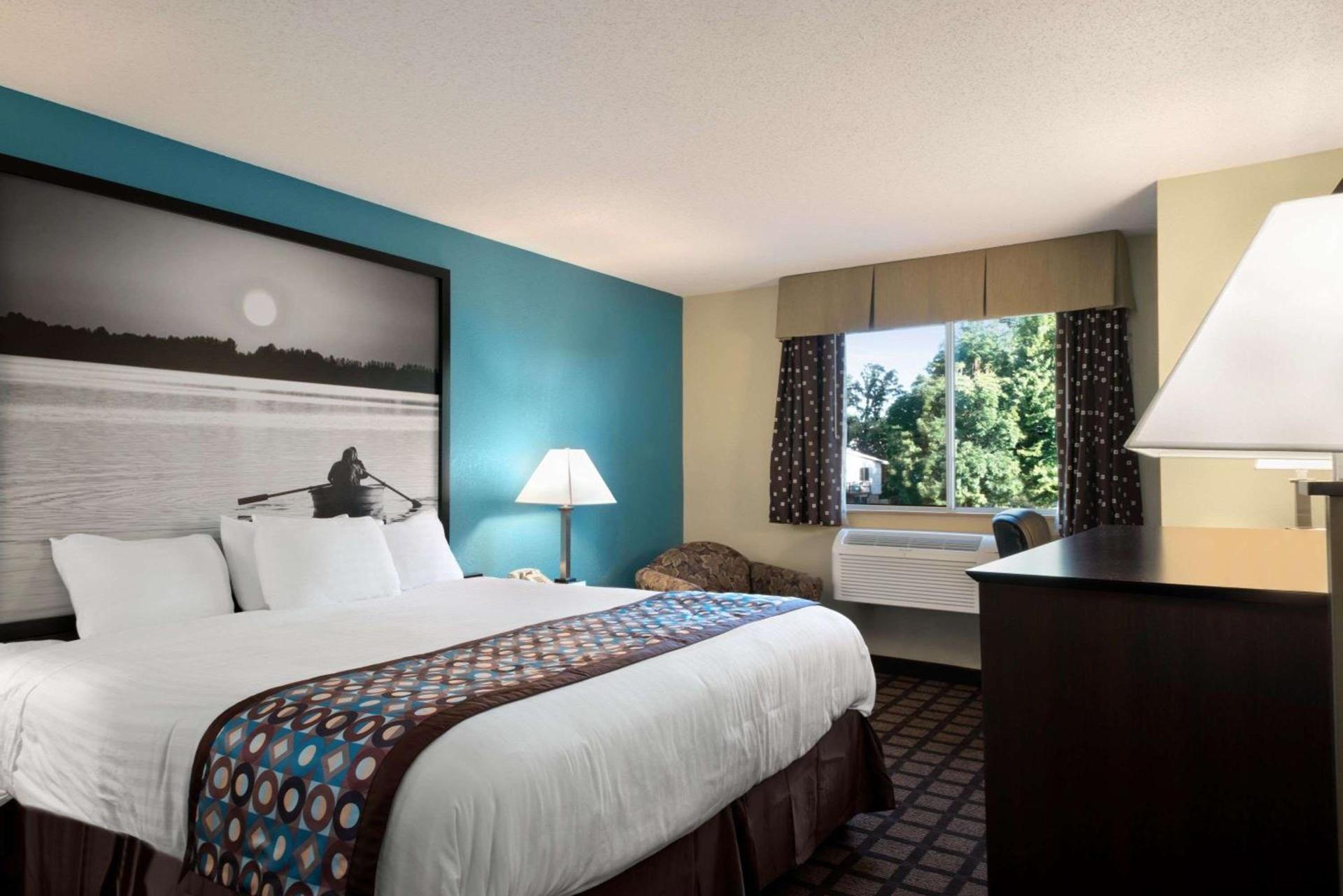 Fairview Inn & Suites Whitewater photo 8