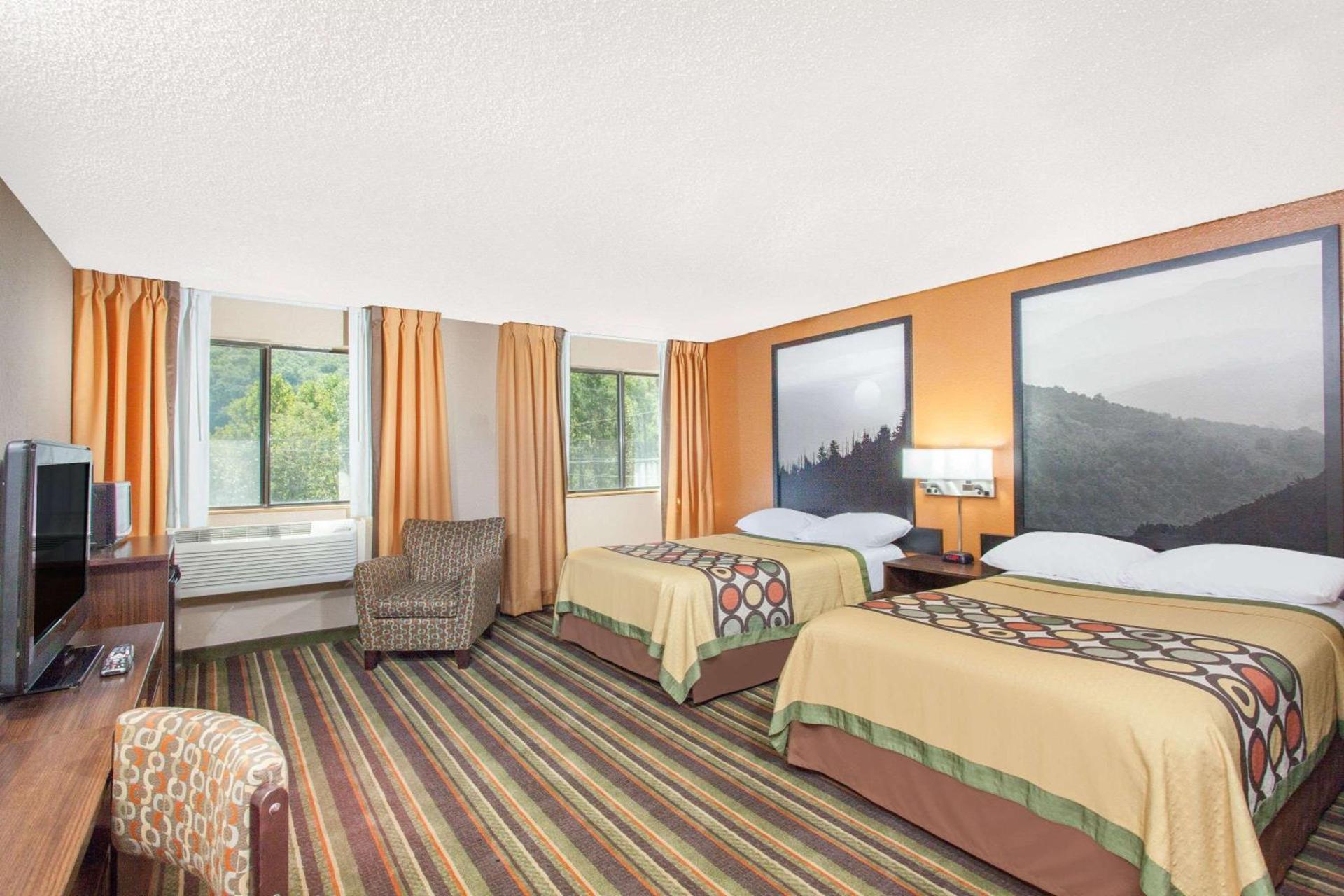 Super 8 by Wyndham Norton VA photo 5