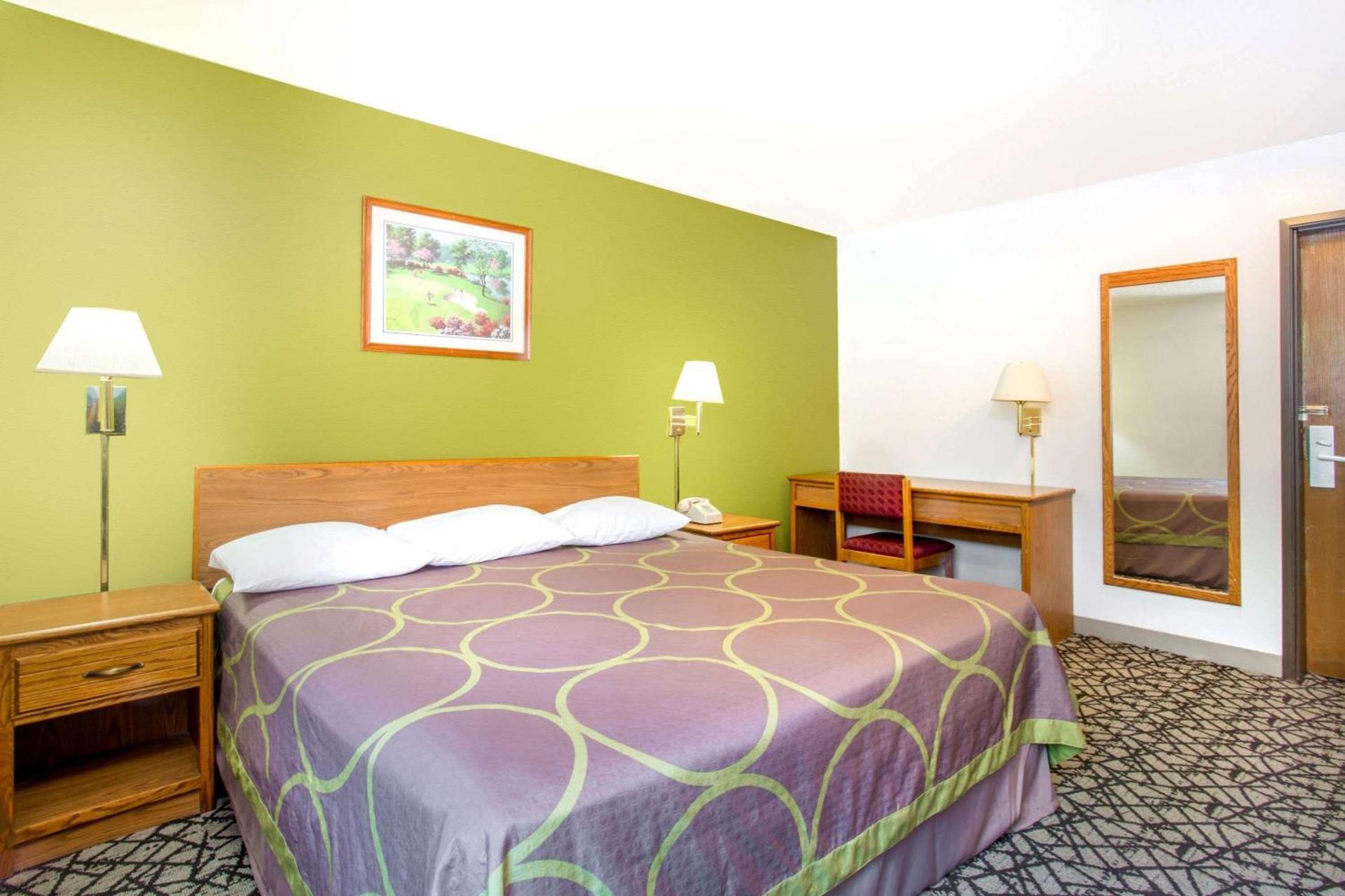 Super 8 by Wyndham Richmond/Broad Street photo 9