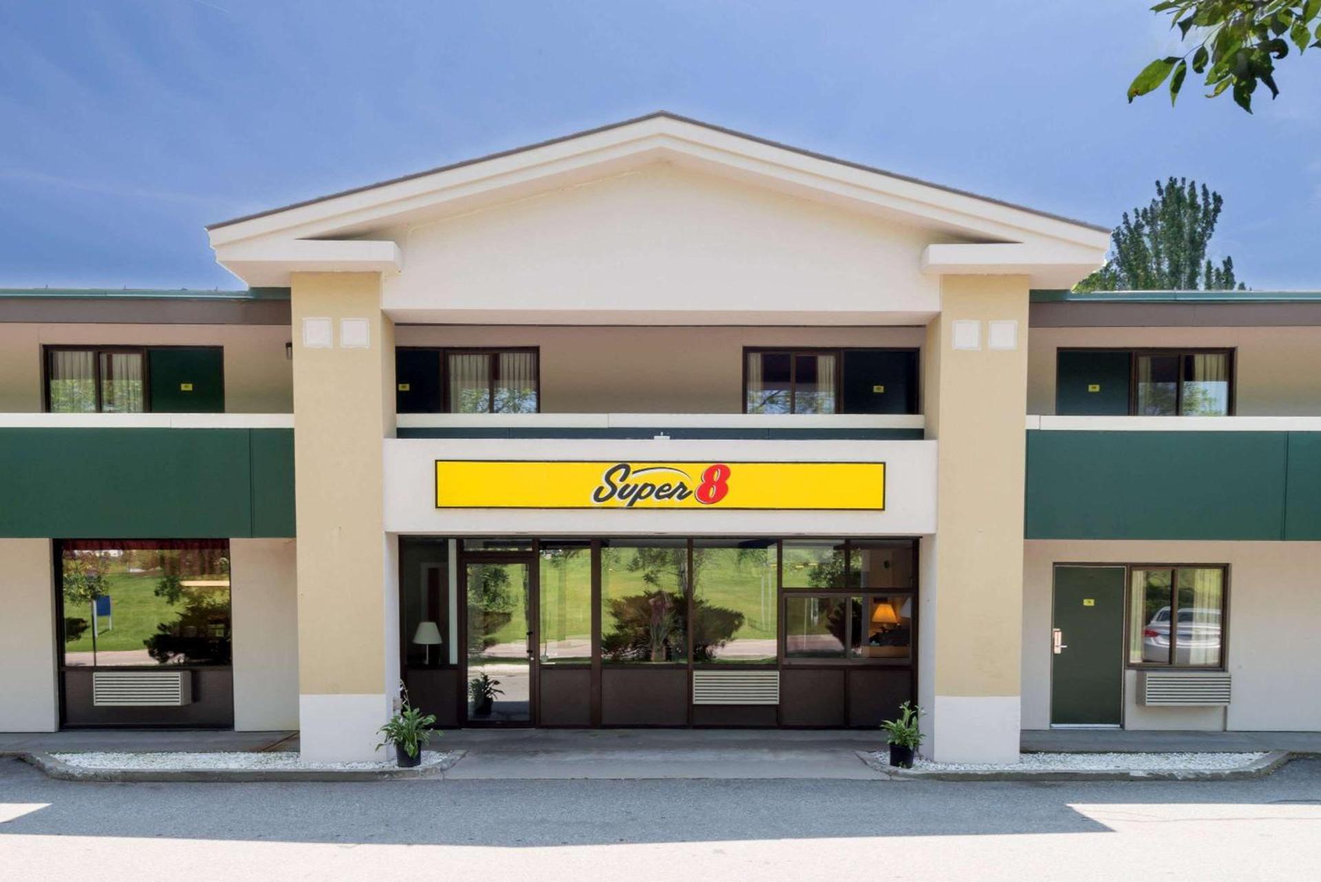 Super 8 by Wyndham White River Junction — hotel in White River Junction