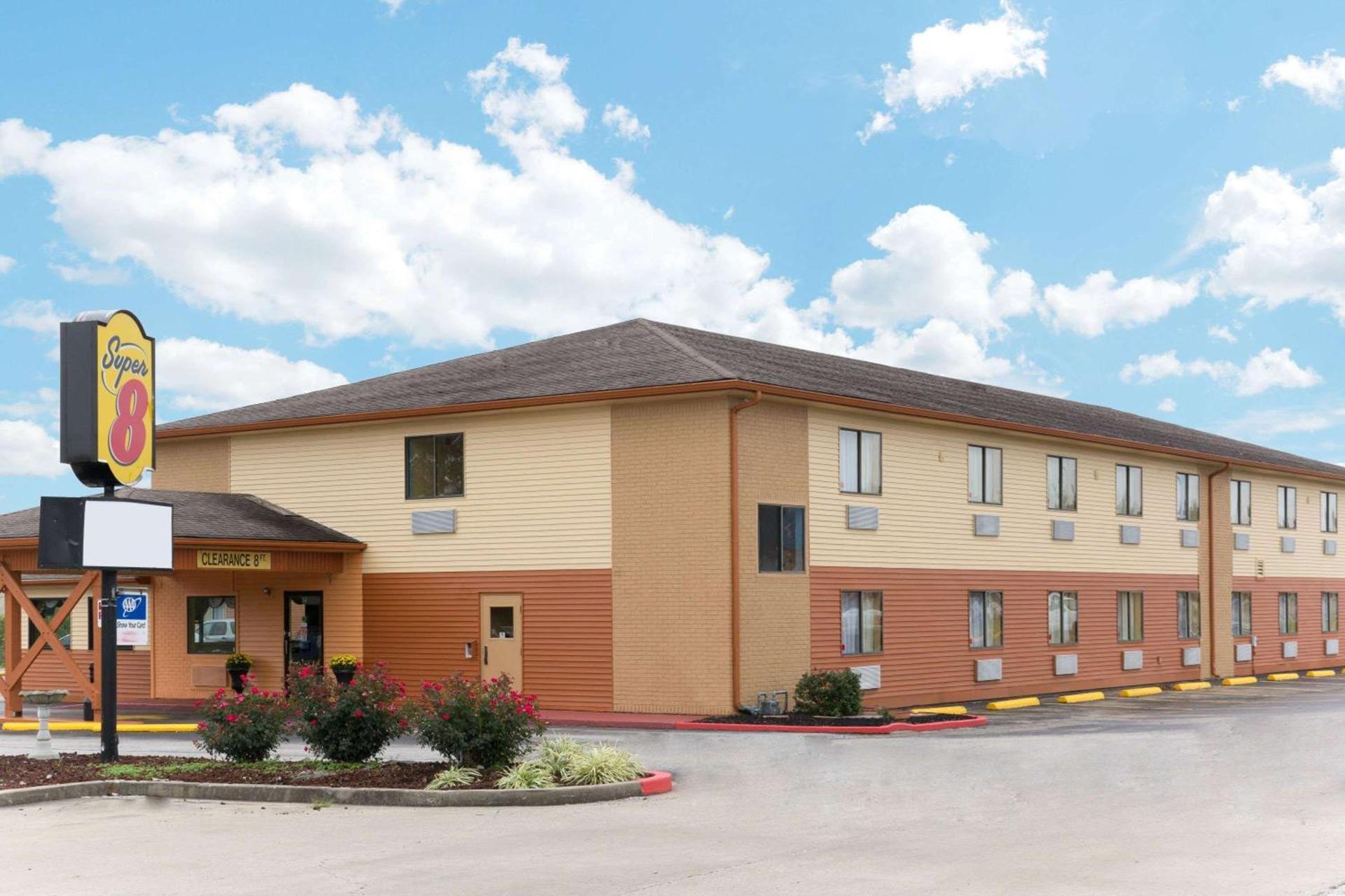 Super 8 by Wyndham Richmond photo 3