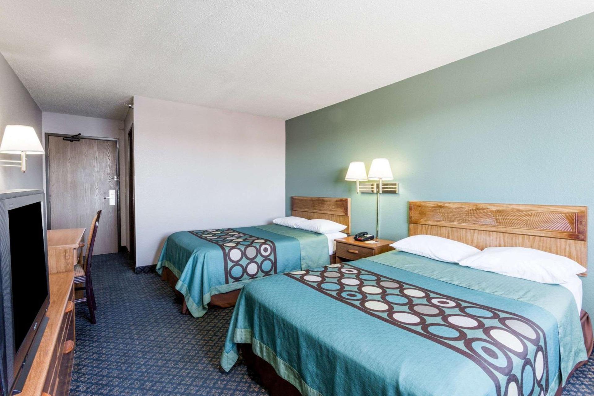 Super 8 by Wyndham Richmond Midlothian Turnpike photo 10