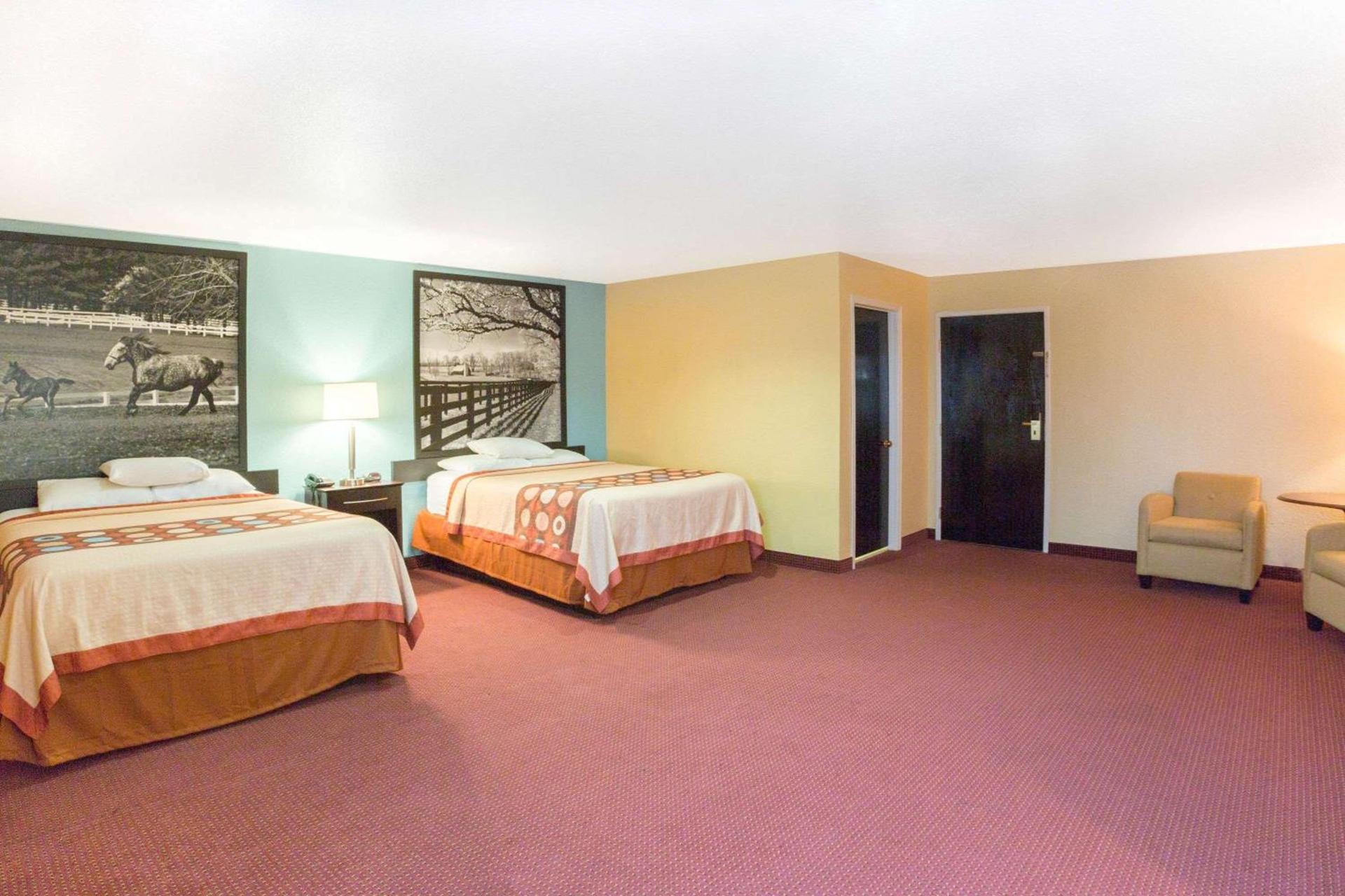 Super 8 by Wyndham Richmond photo 10