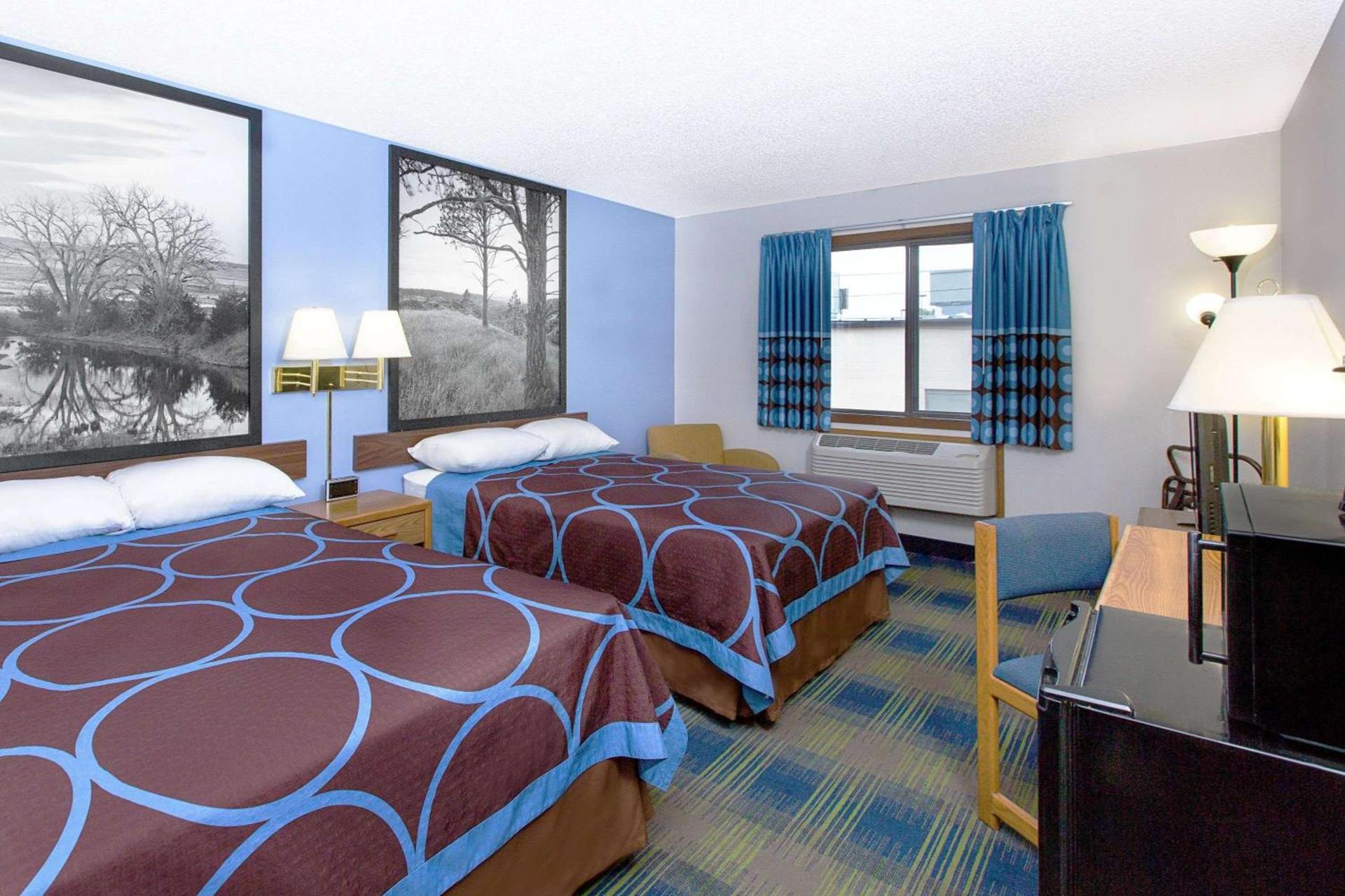 Super 8 by Wyndham Columbus photo 13