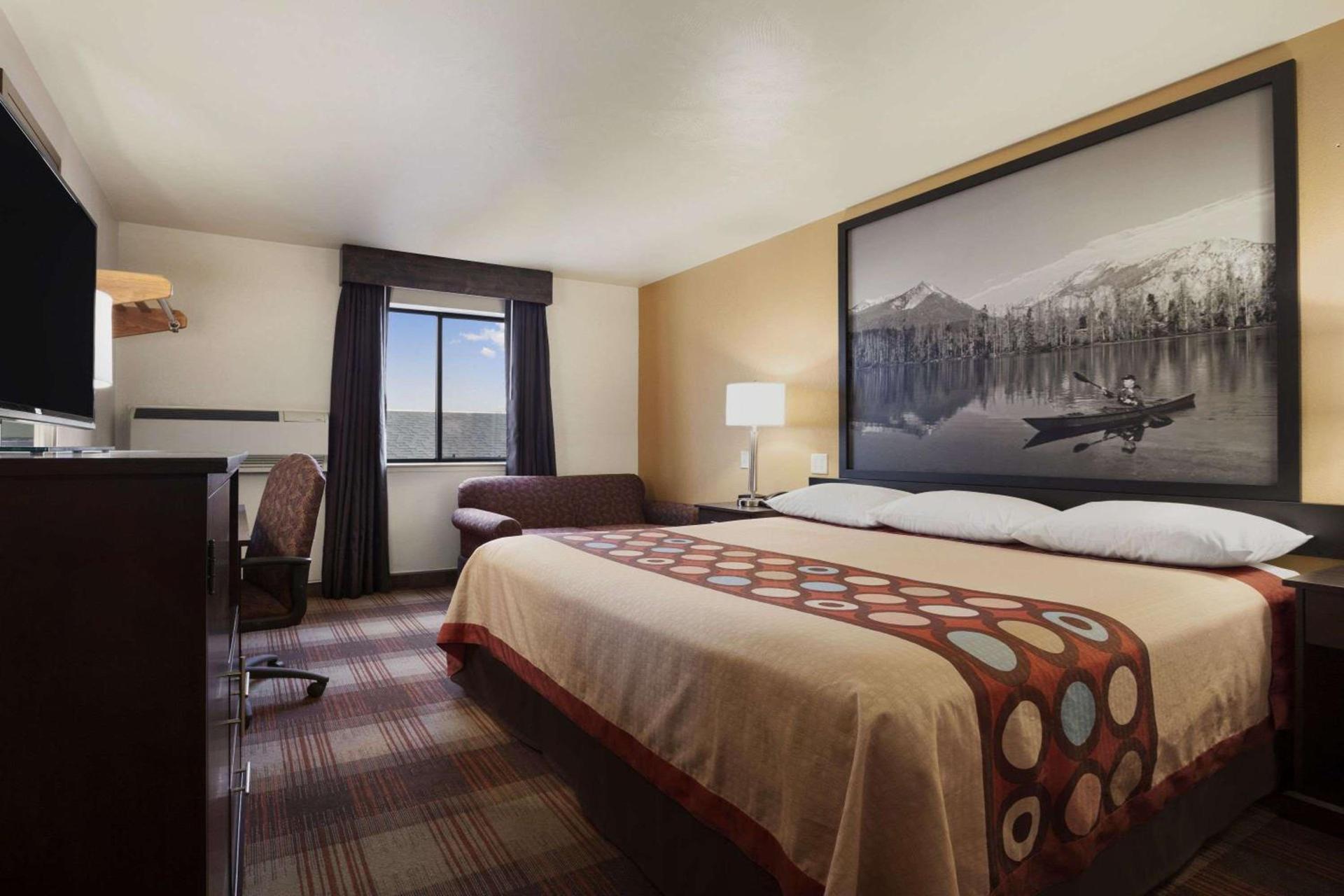 Super 8 by Wyndham Idaho Falls photo 4