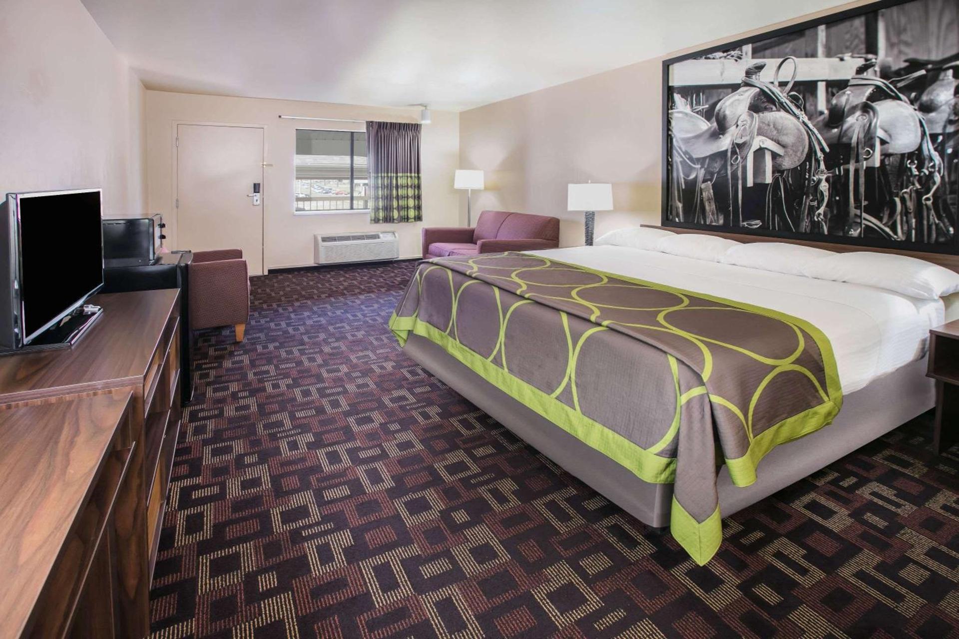 Super 8 by Wyndham Oklahoma Airport Fairgrounds West photo 28