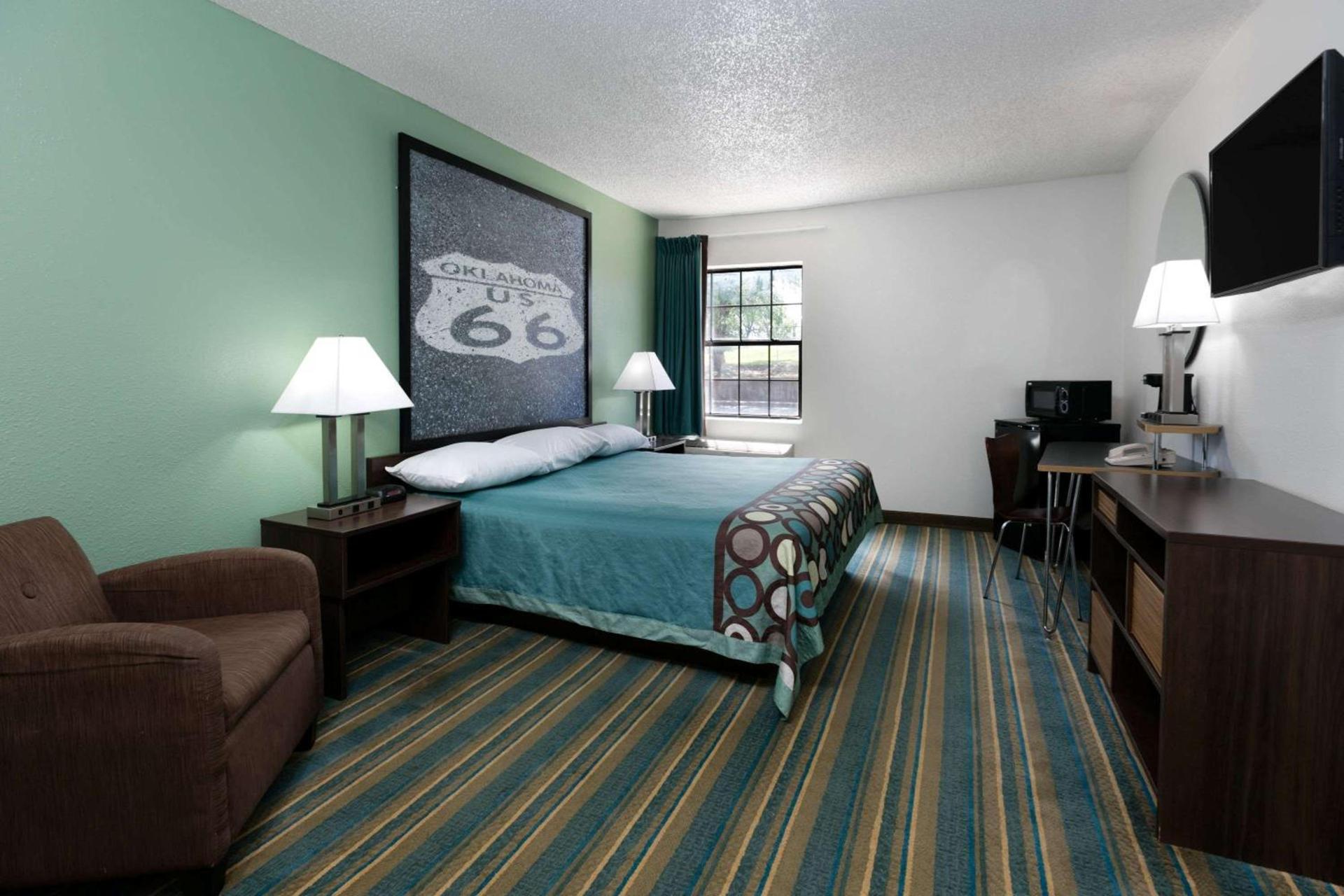 Super 8 by Wyndham Sapulpa/Tulsa Area photo 4