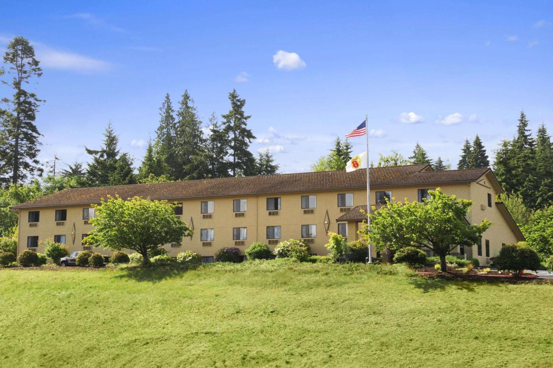 Super 8 by Wyndham Port Angeles at Olympic National Park — hotel in Port Angeles