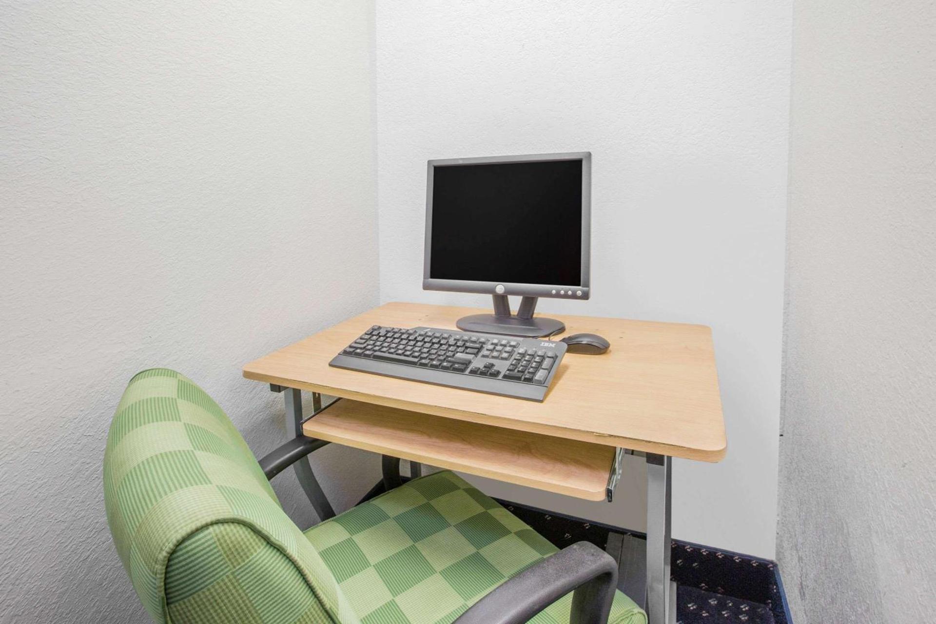 Quality Inn & Suites Howe - Sturgis photo 15