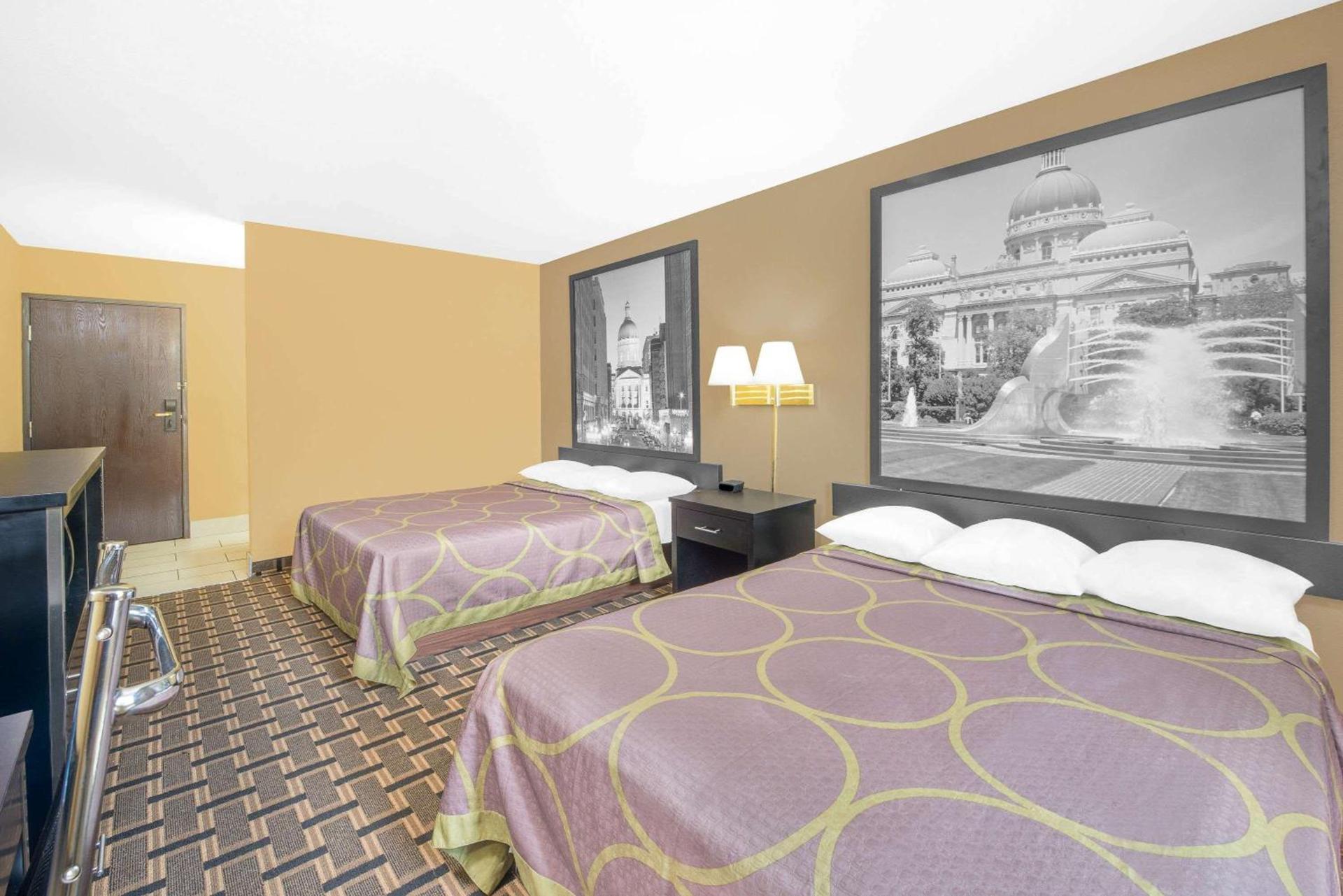 Super 8 by Wyndham Terre Haute photo 9