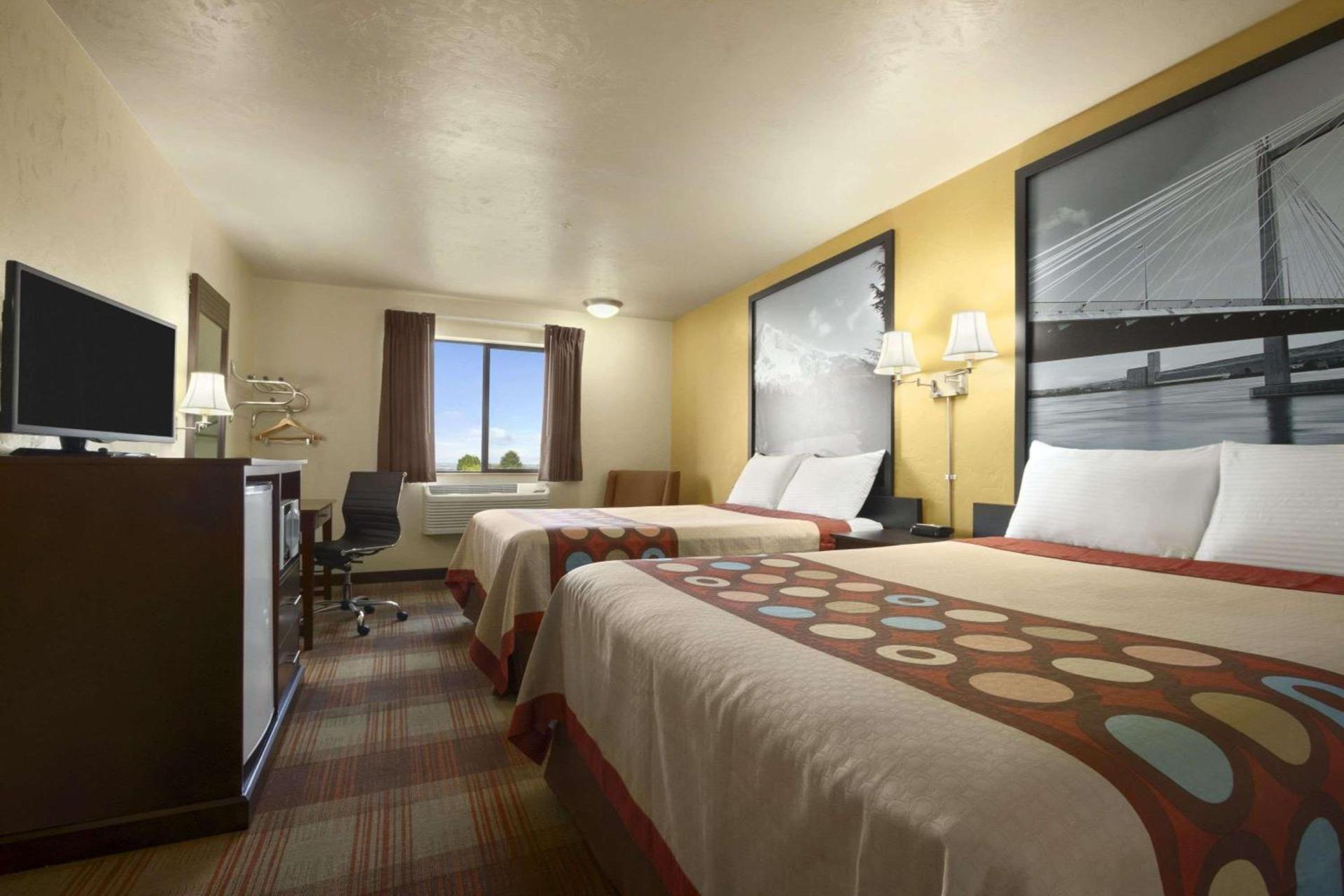 Super 8 by Wyndham Kennewick photo 40