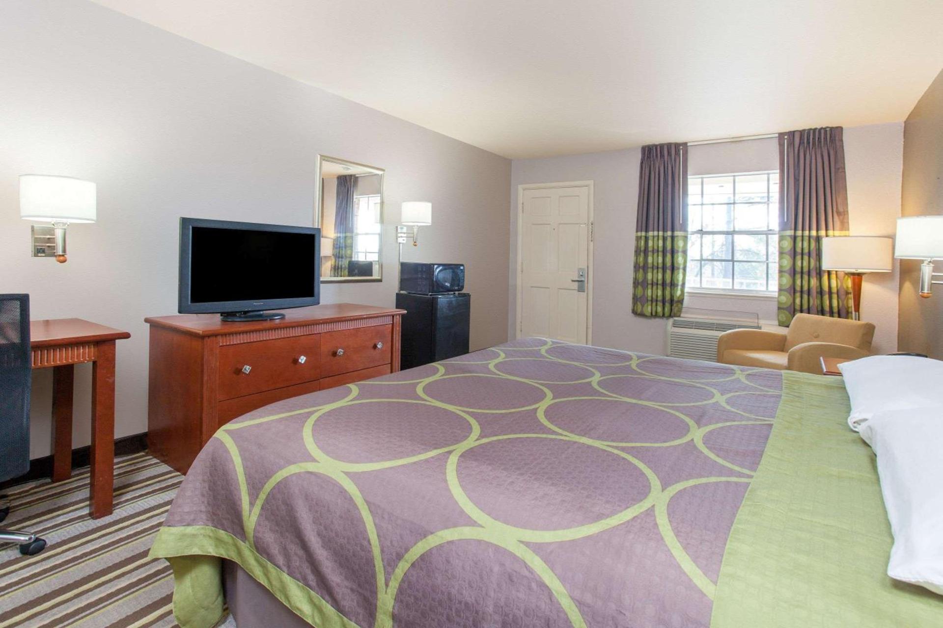 Super 8 by Wyndham West Monroe photo 8