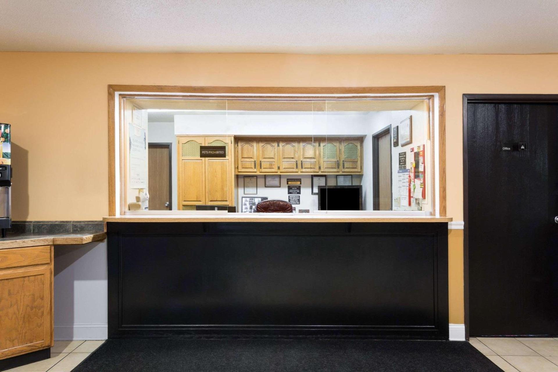 Super 8 by Wyndham Dumfries/Quantico photo 3