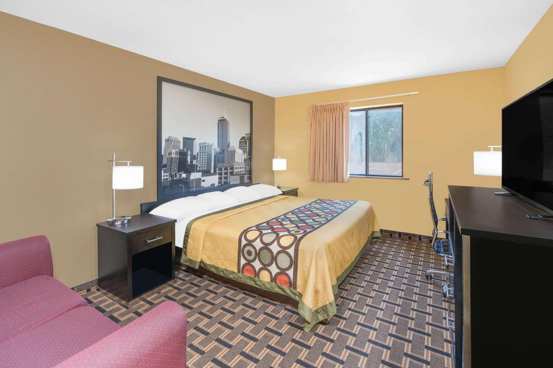 Super 8 by Wyndham Terre Haute photo 7