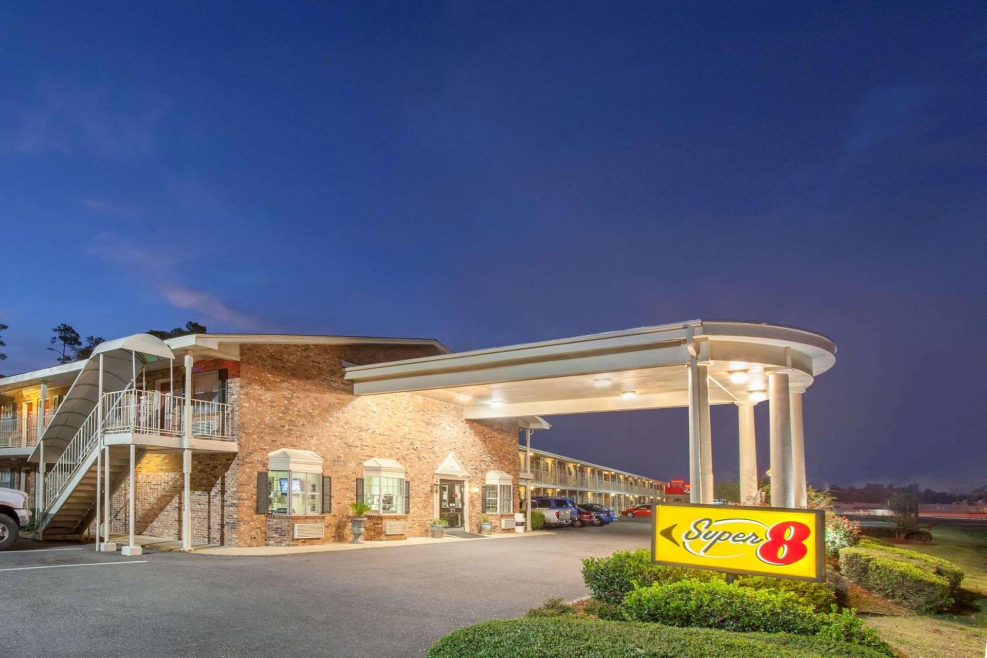 Super 8 by Wyndham West Monroe — hotel in West Monroe