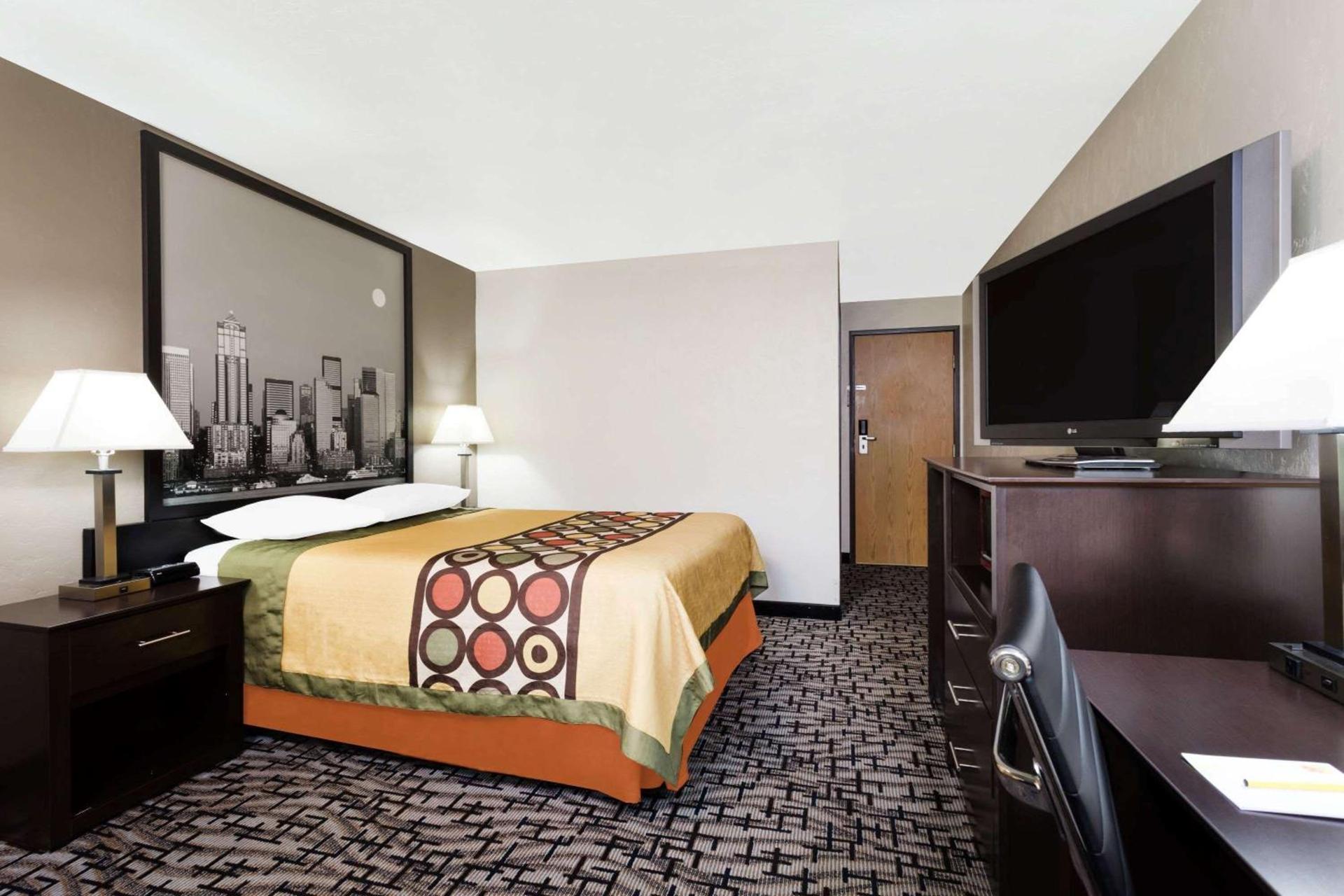 Super 8 by Wyndham Bremerton photo 5