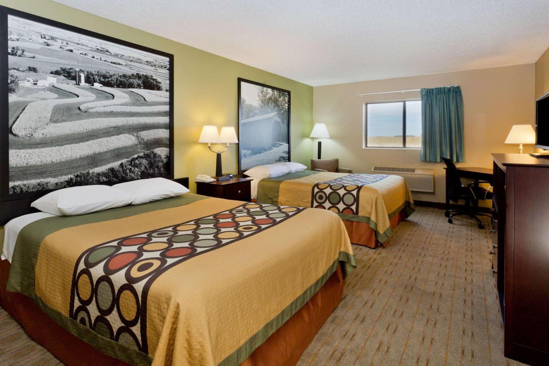 Super 8 by Wyndham Rochelle photo 4