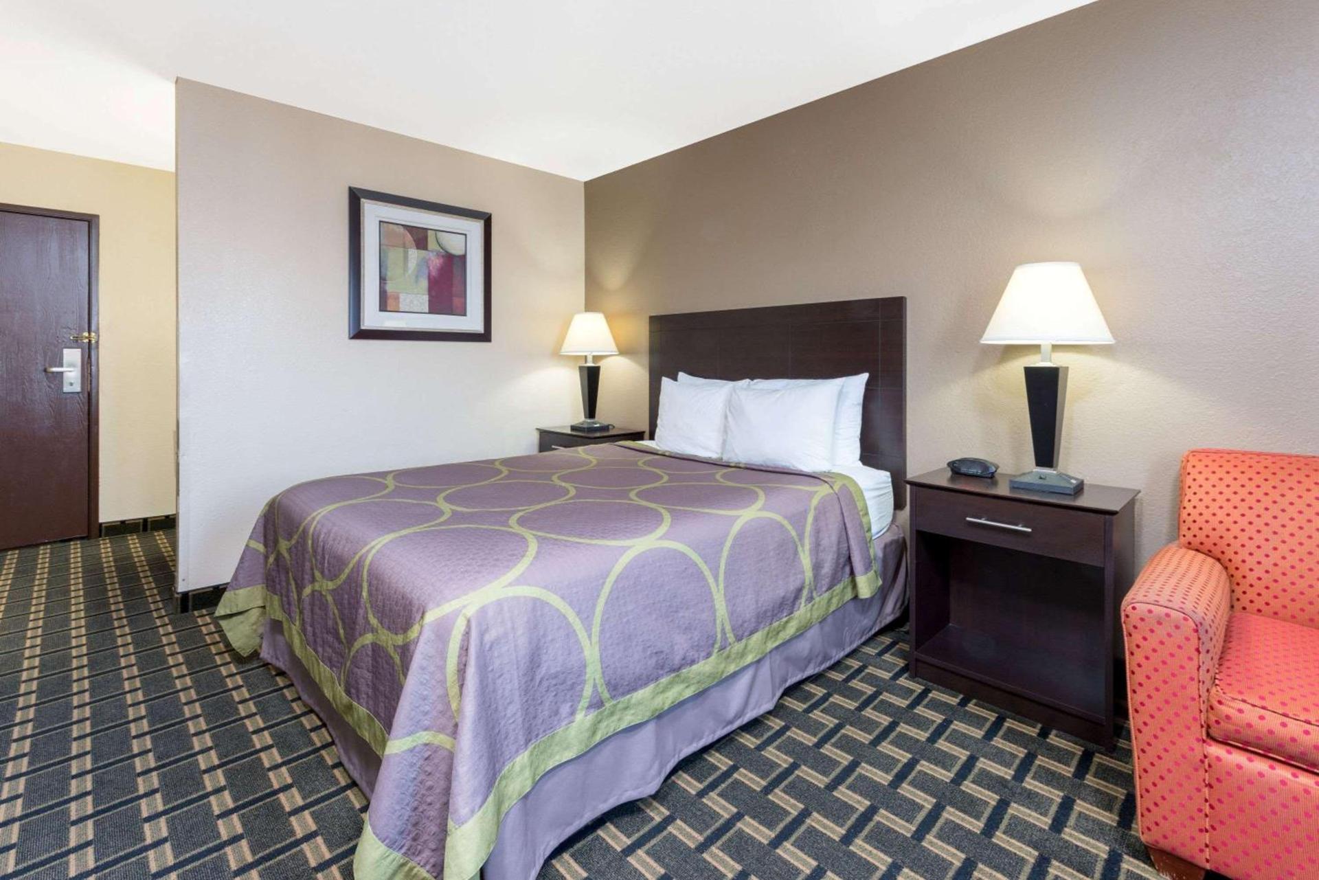 Super 8 by Wyndham Springfield East photo 9