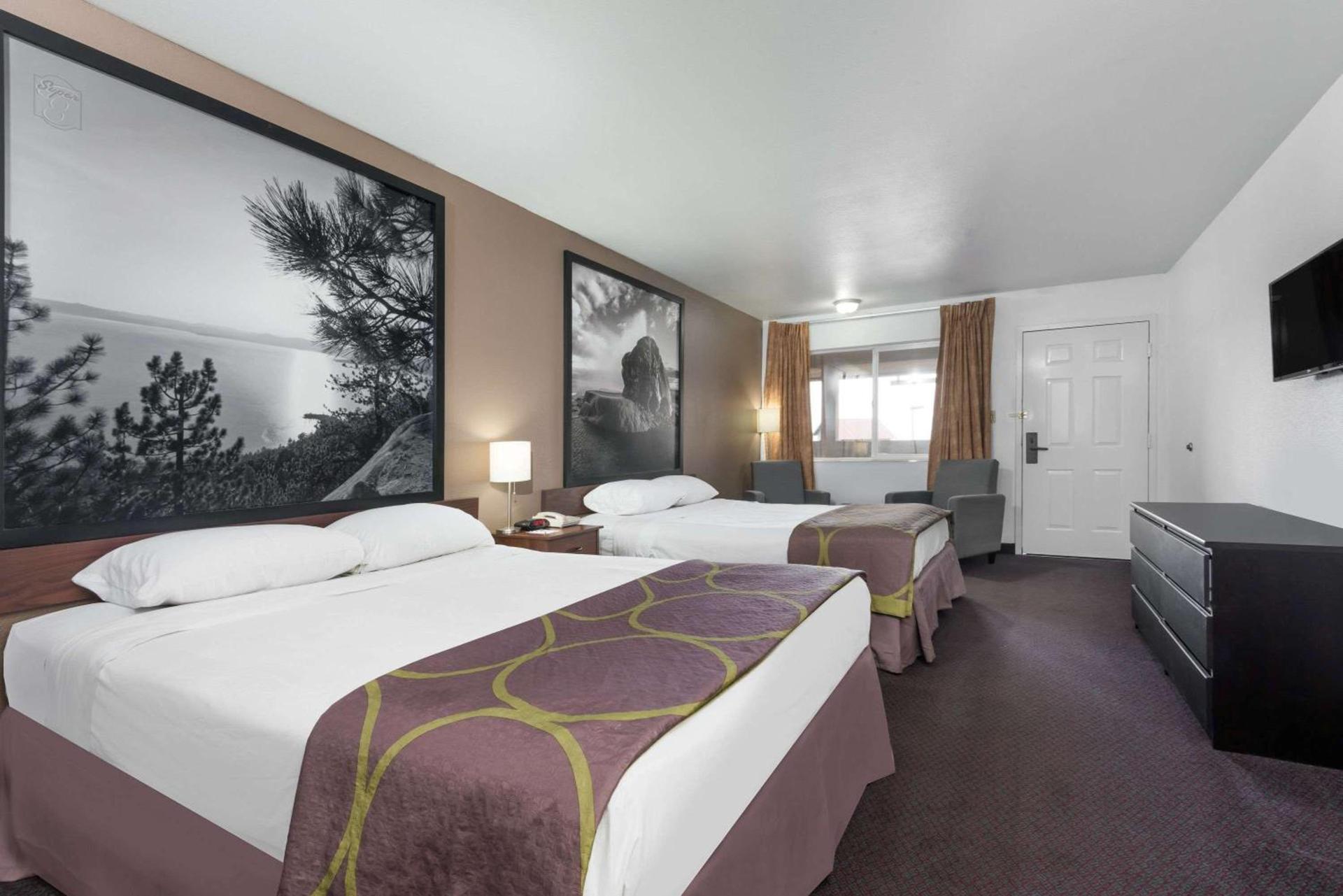 Super 8 by Wyndham Fernley photo 10