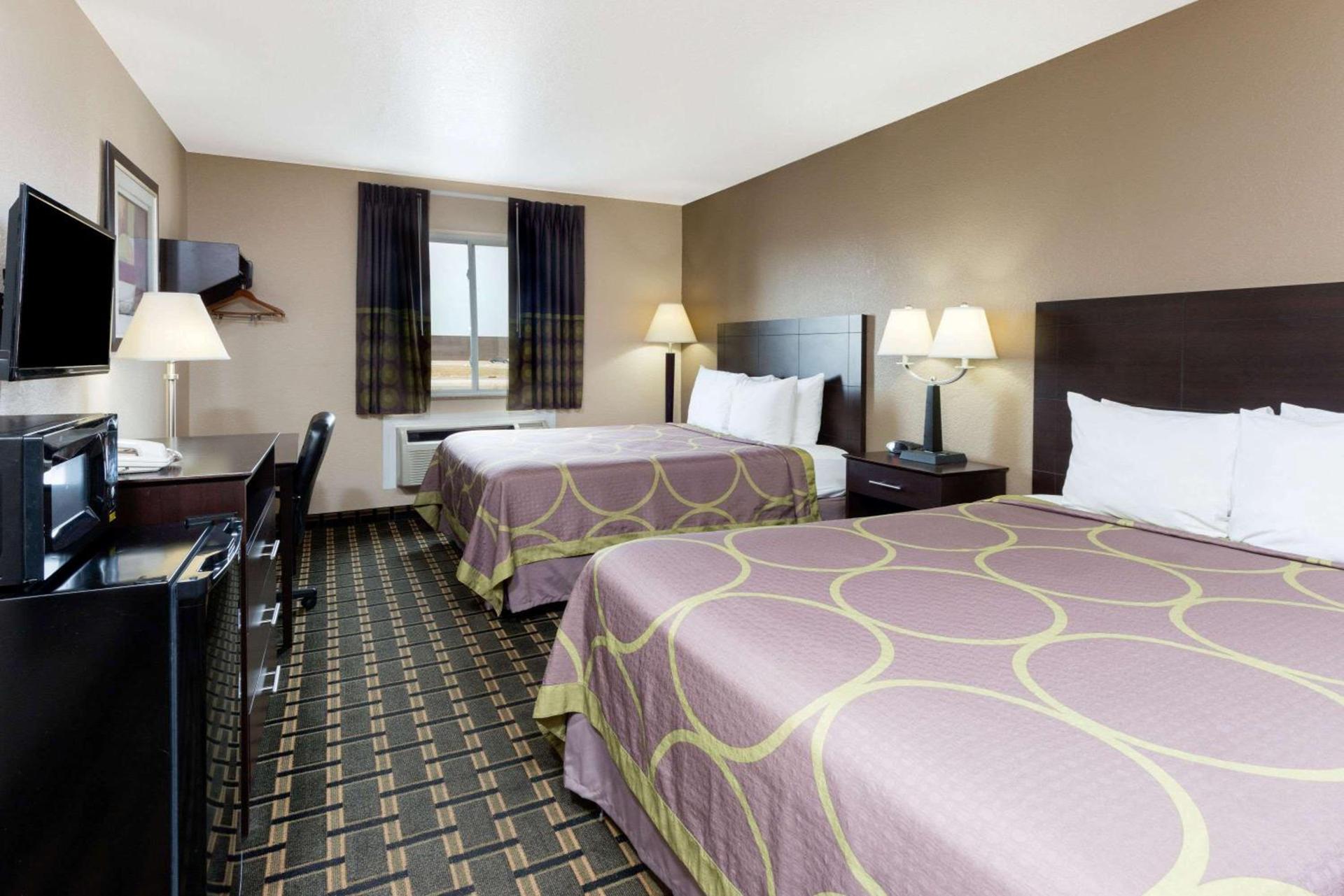 Super 8 by Wyndham Springfield East photo 10